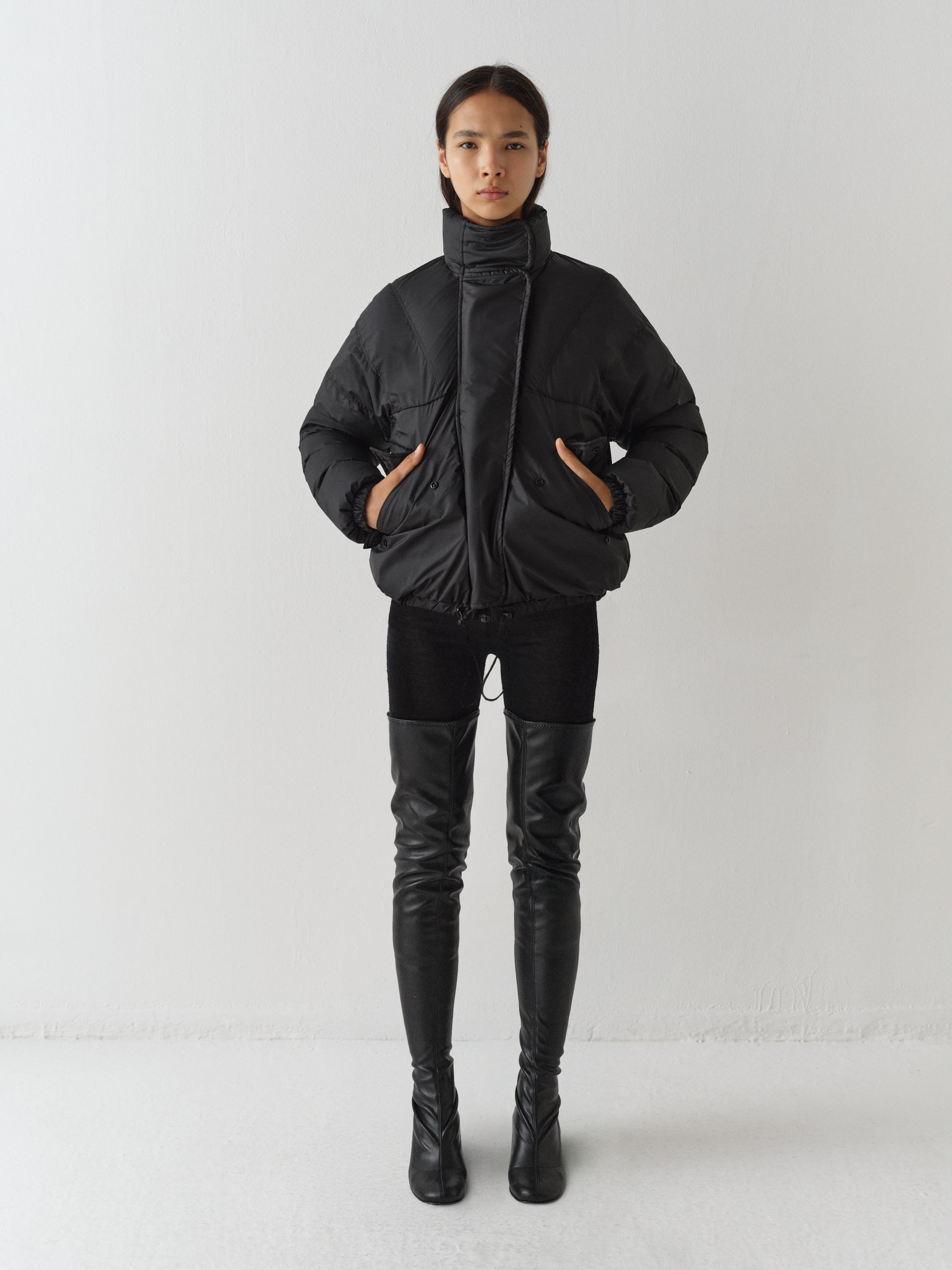 Sita-puffer_black_01.jpg?v=