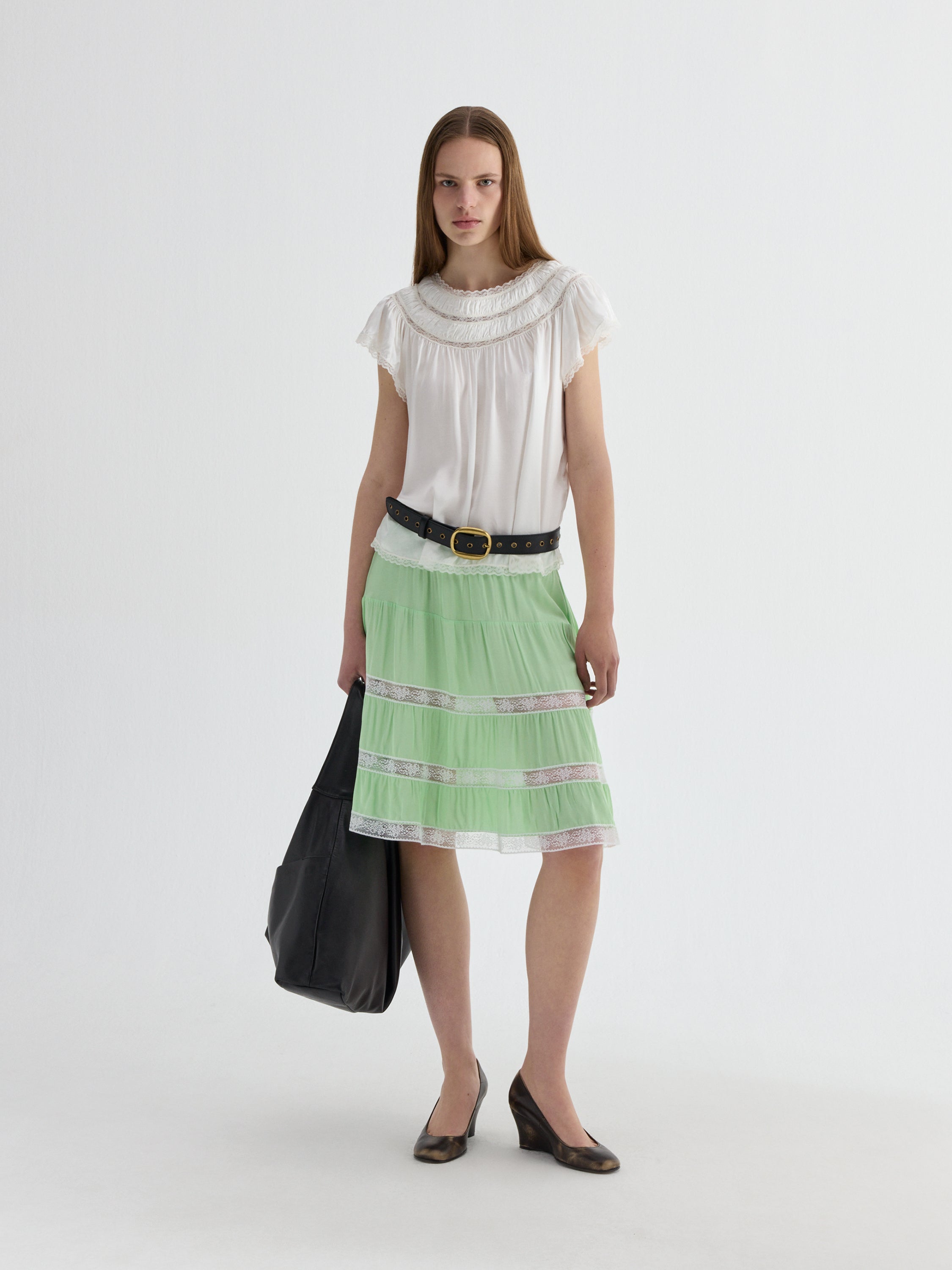 【最終値下げ】gimaguas CIELO MIDI SKIRT Green Lace Tiered Satin Midi Skirt | Gimaguas