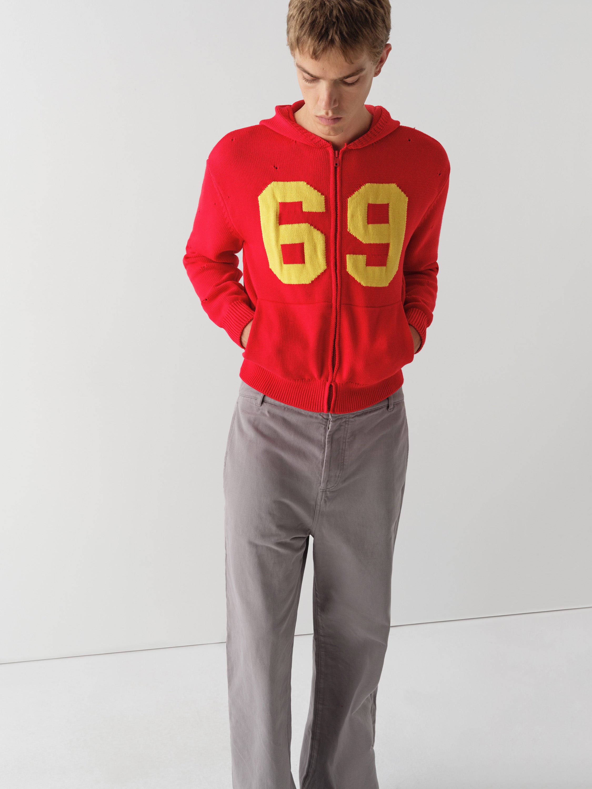Unisex red knit hoodie jacket with “69” graphic – Gimaguas