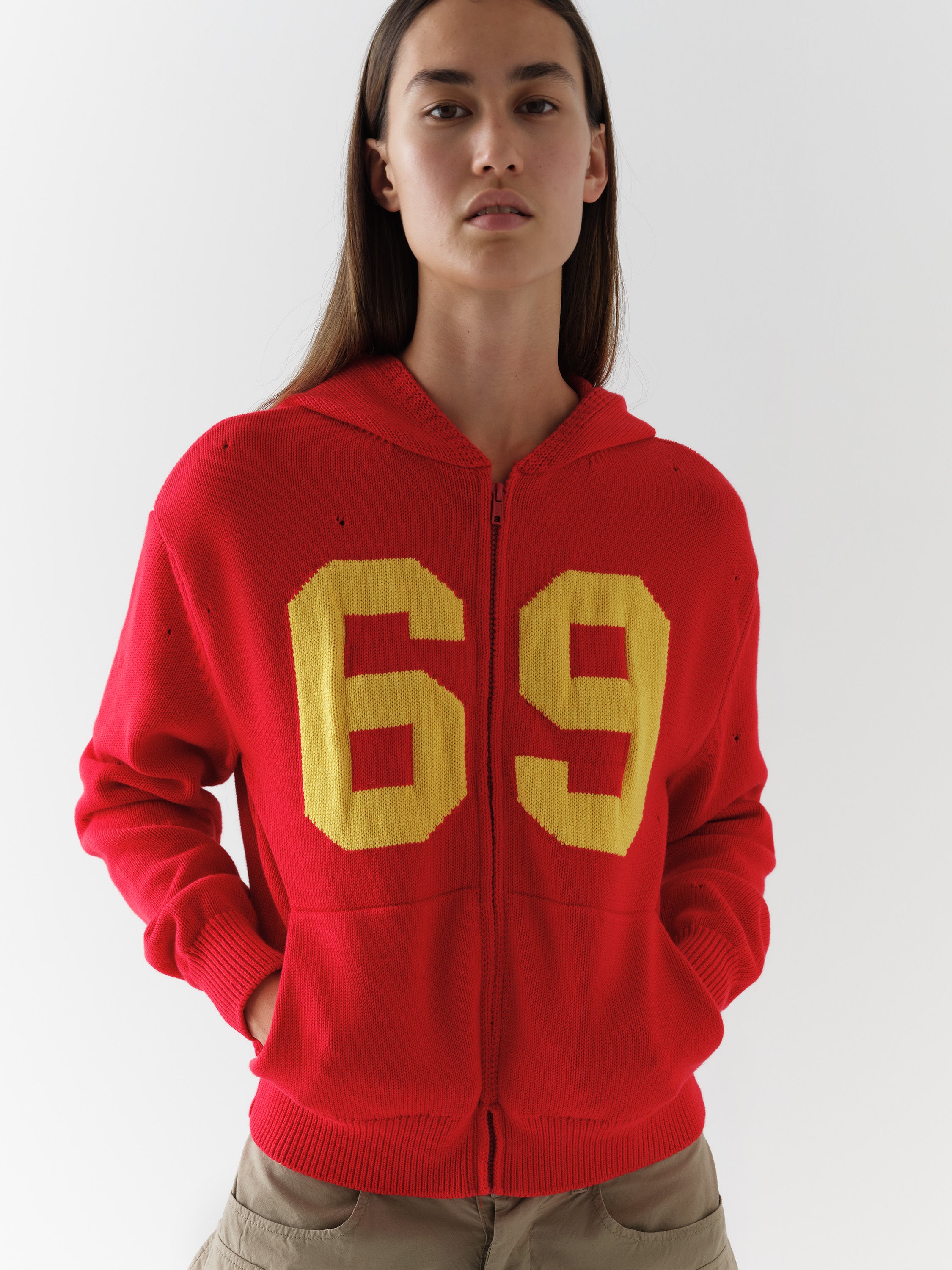Unisex red knit hoodie jacket with “69” graphic – Gimaguas