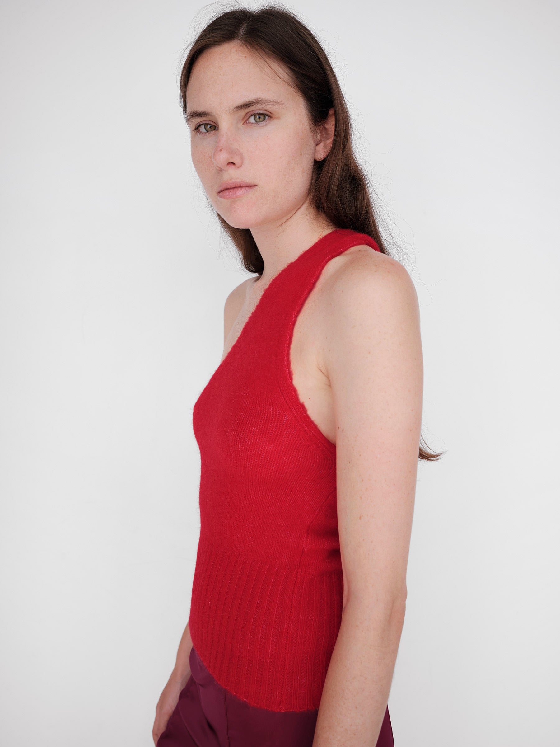 THEREDTHREAD S symbol oneshoulder tops ONE SHOULDER OFF TOP RED