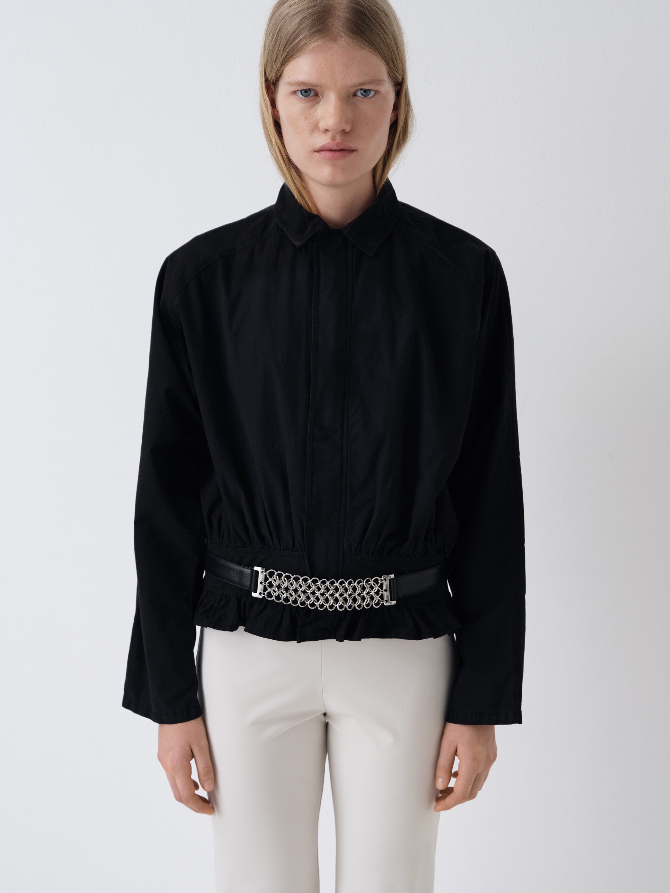 Black leather belt featuring silver chain at front - Gimaguas