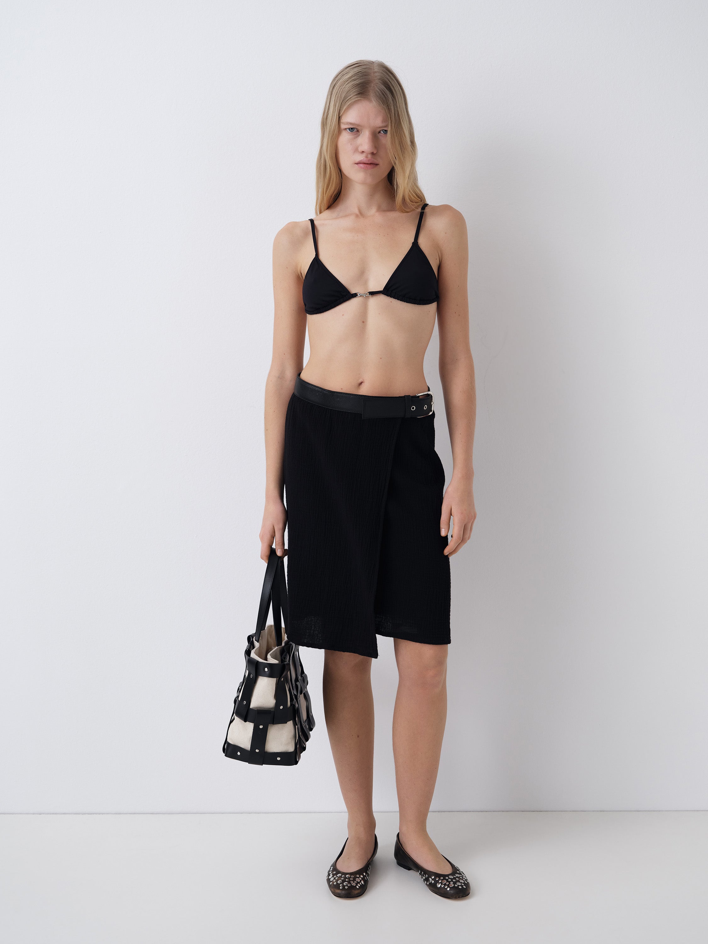 Black Mini Wrap Skirt | Integrated Belt – Gimaguas