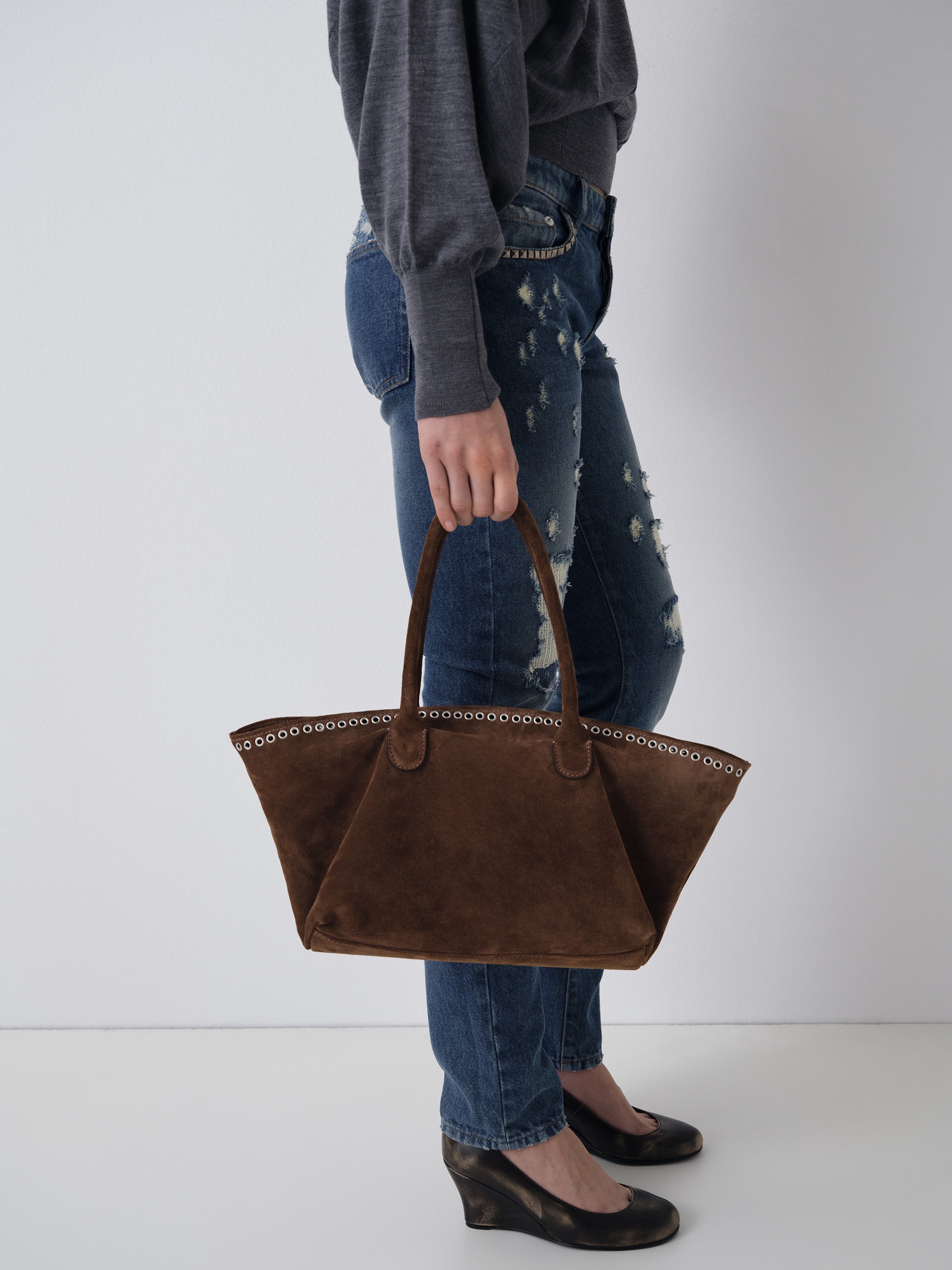 Brown suede shopper bag with silver eyelets – Gimaguas