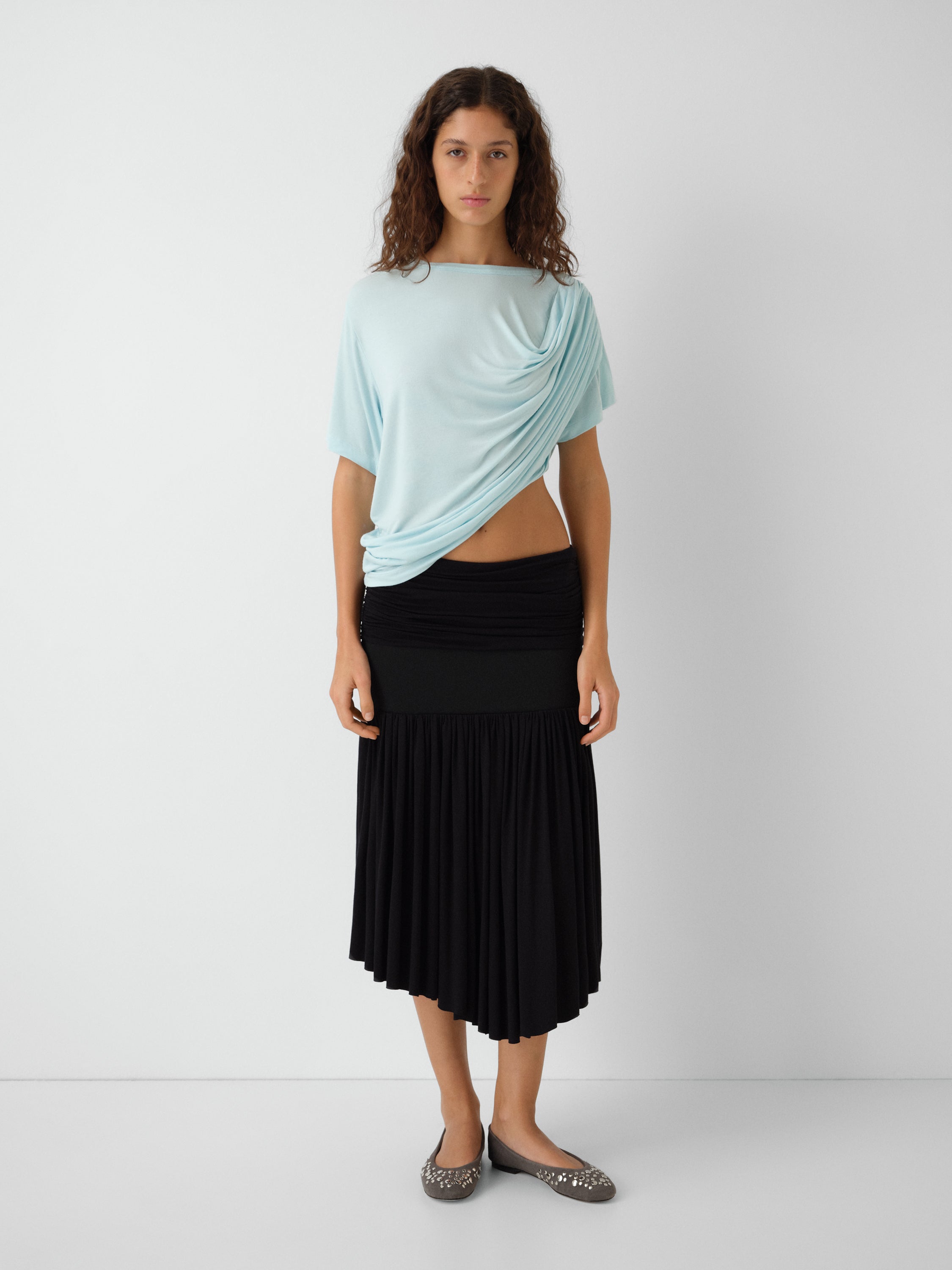 gimaguas スカート Black Midi Skirt with Asymmetrical Hem for Women – Gimaguas