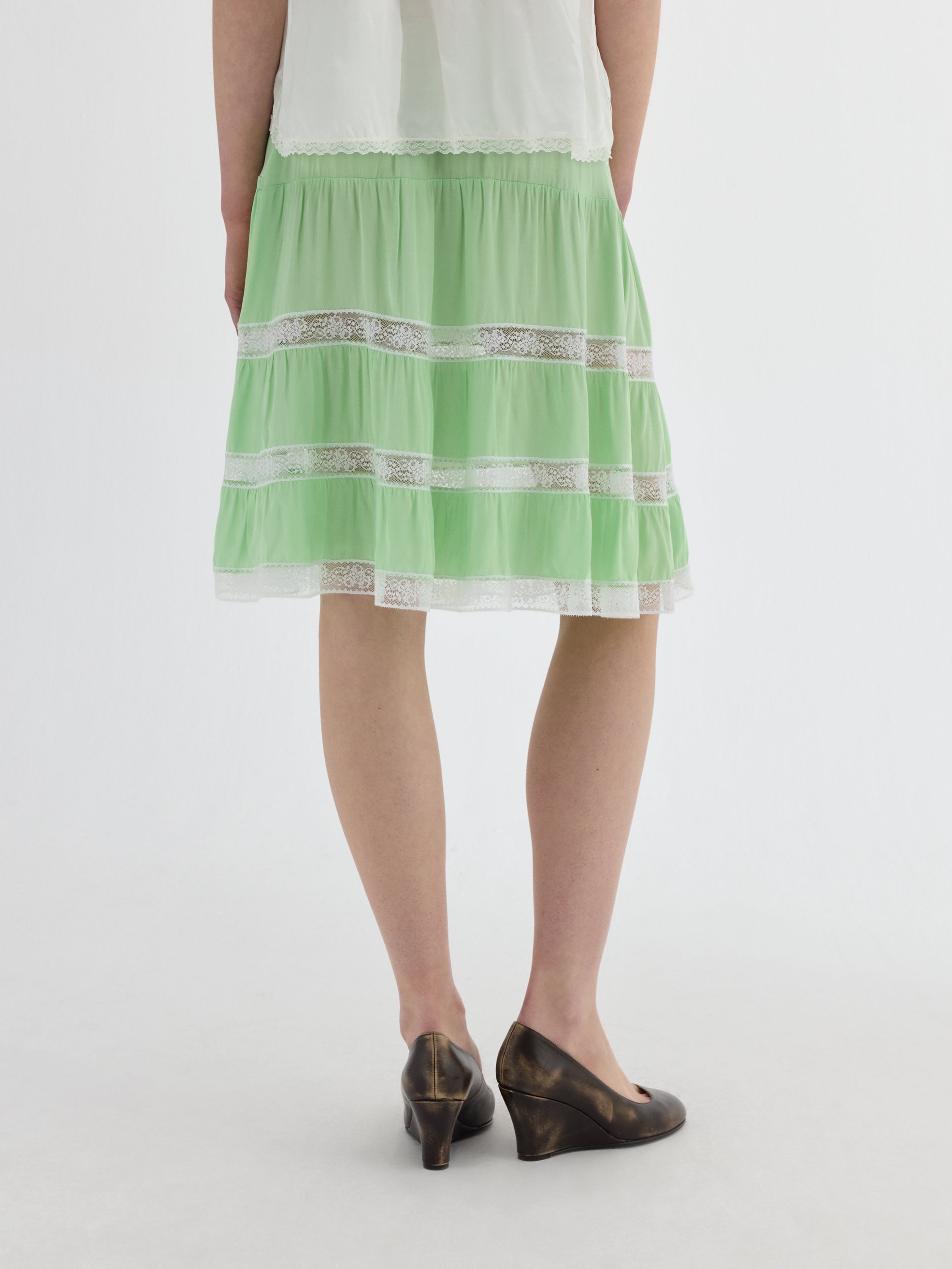 Green Lace Tiered Satin Midi Skirt | Gimaguas