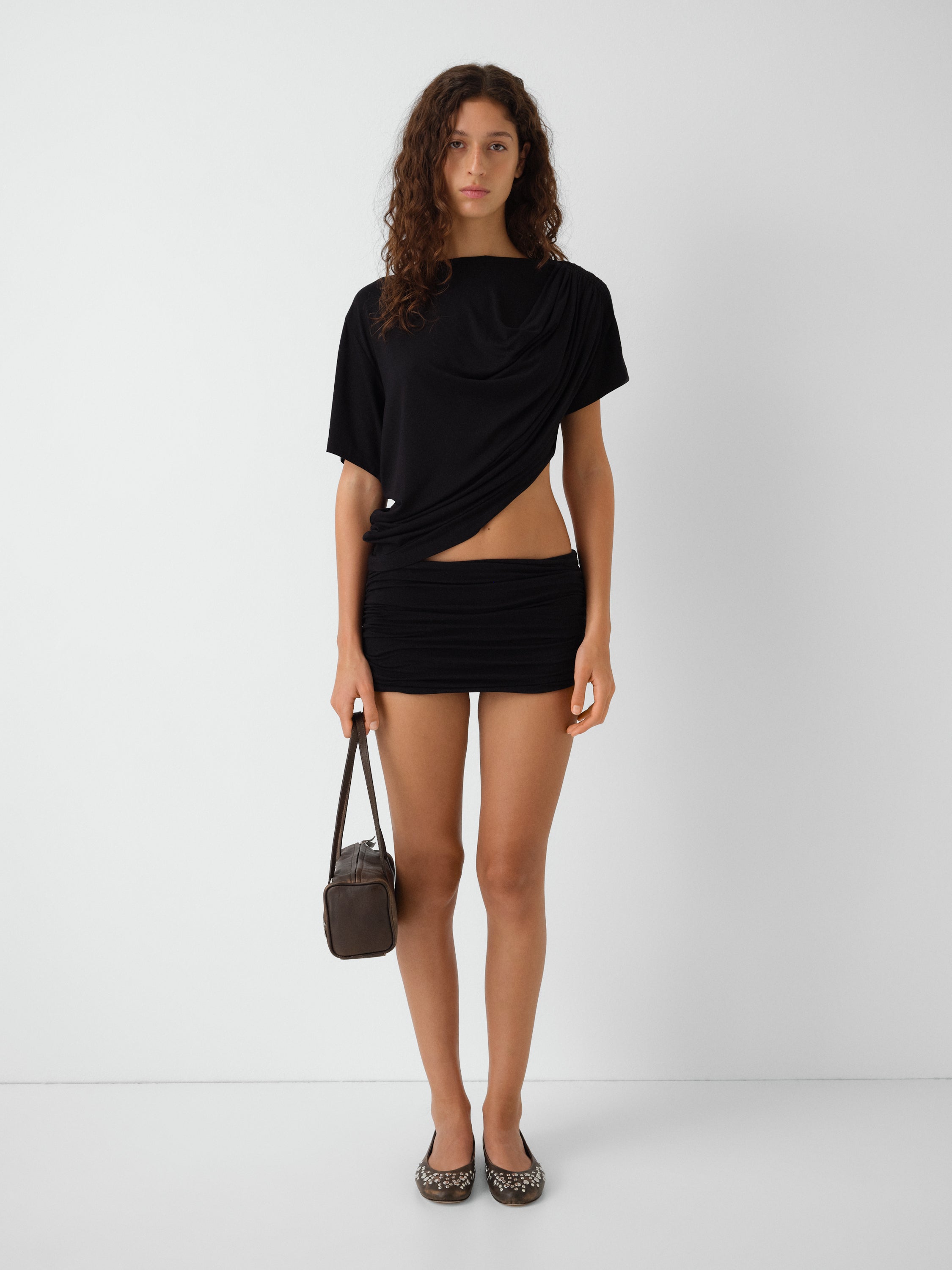 Black Asymmetrical Top with Ruched Shoulder for Women – Gimaguas