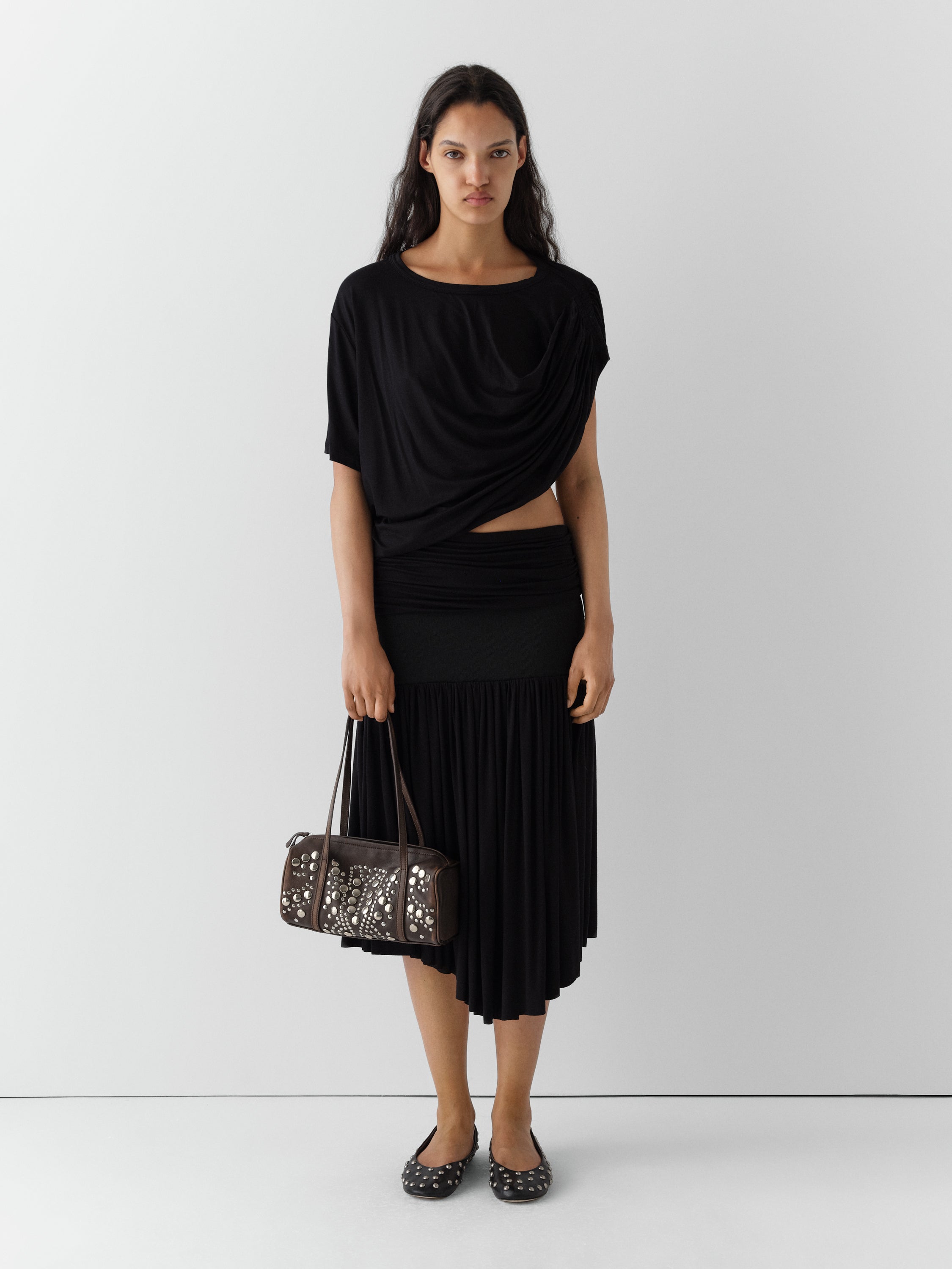 Black Asymmetrical Top with Ruched Shoulder for Women – Gimaguas