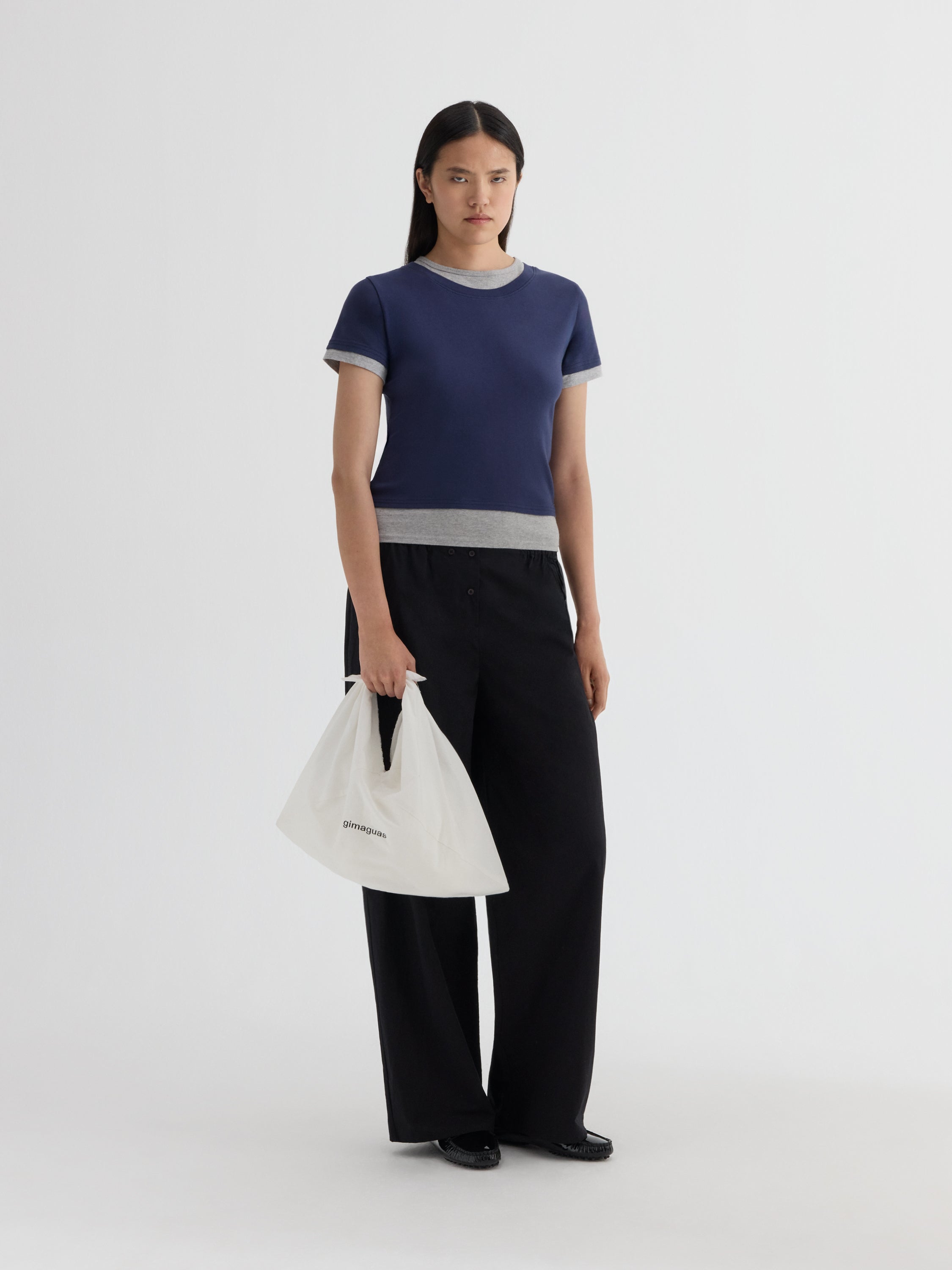 Navy double-layer t-shirt for women with contrast detail – Gimaguas