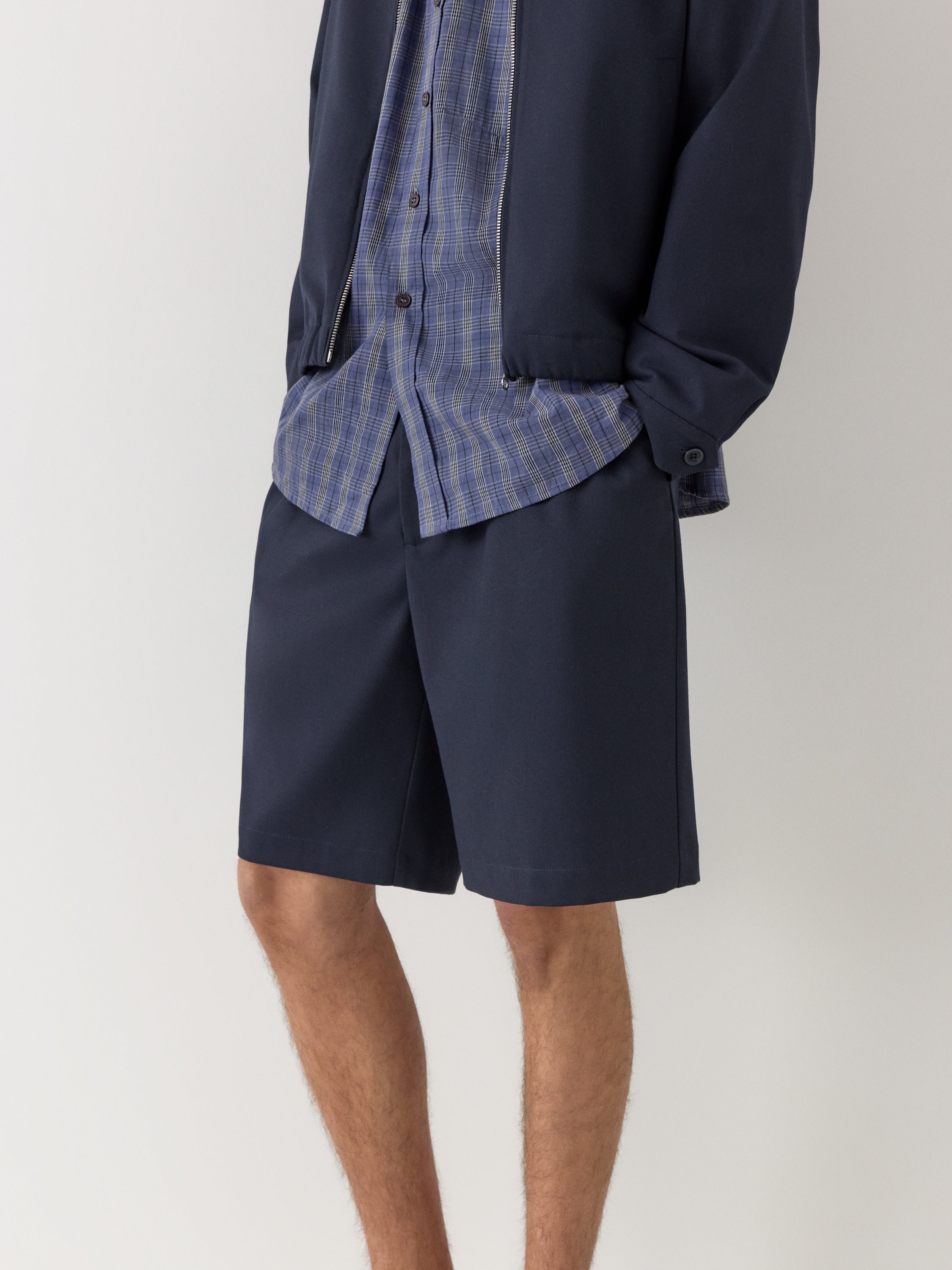 Navy Cold Wool Unisex Shorts with Welt Pockets – Gimaguas