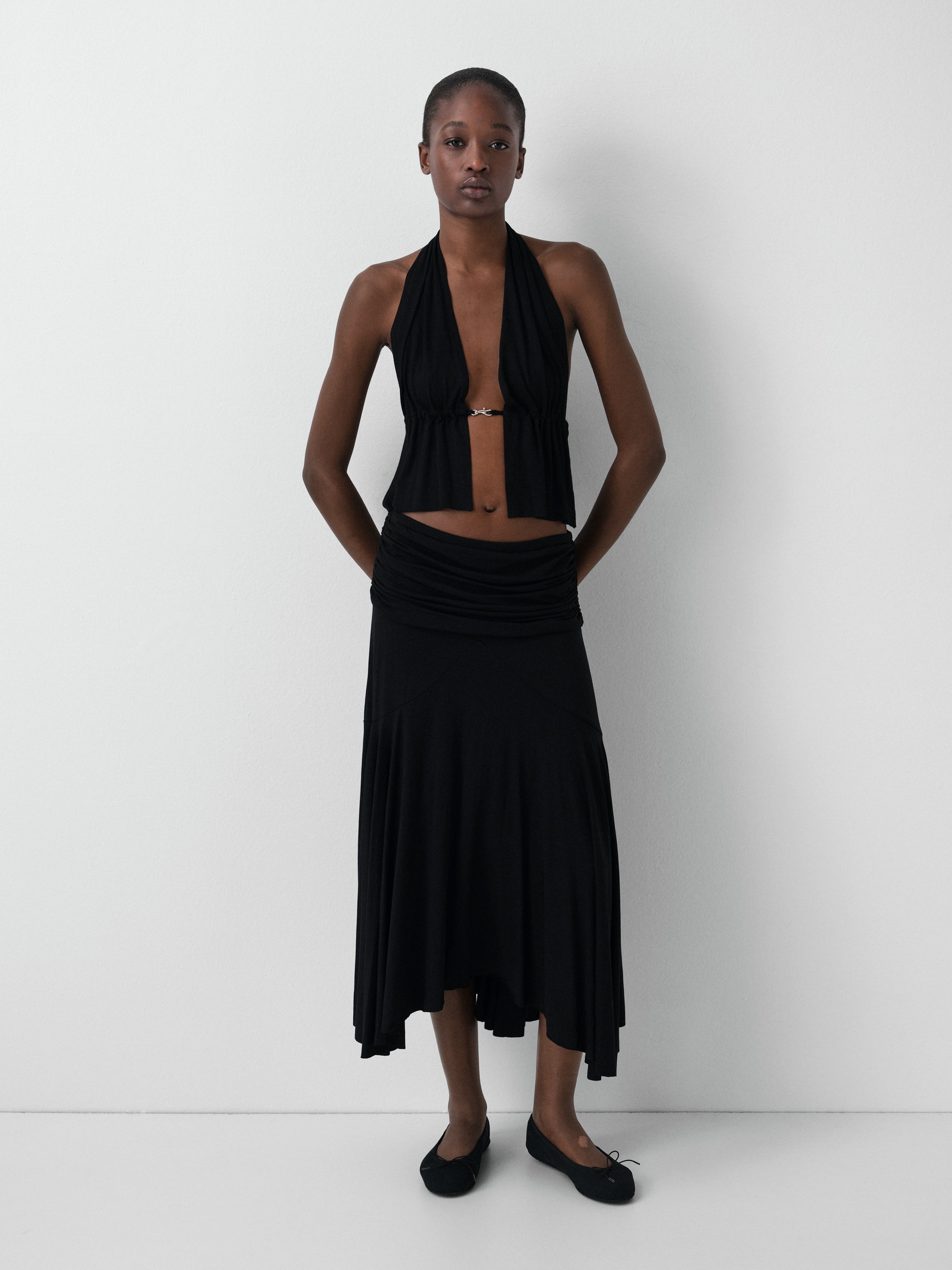 Black halter top for women with silver buckle – Gimaguas