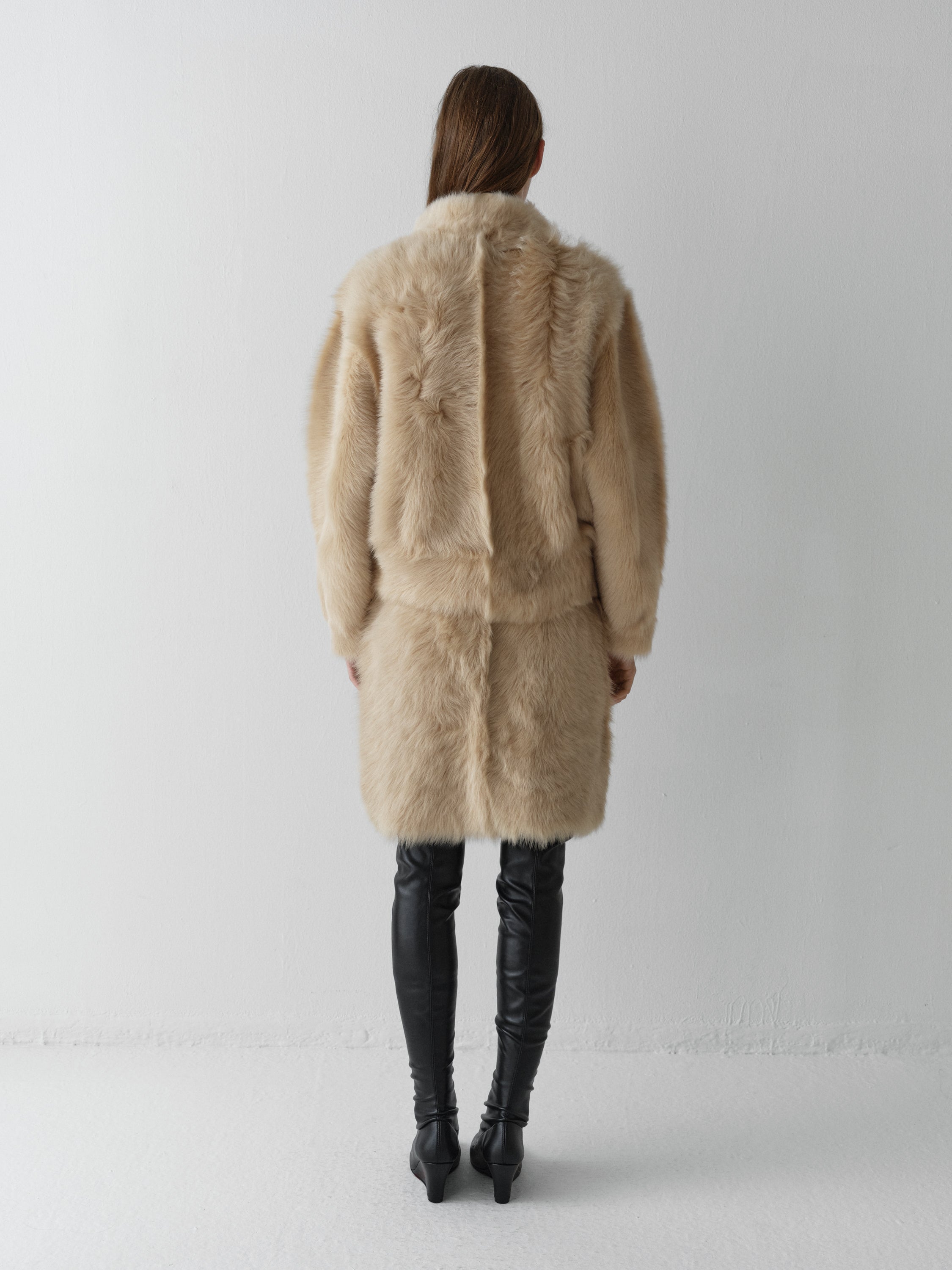 ❤️GIENGE ❤️Fluffy Voluminous Fur Coat ベージュ Beige fur