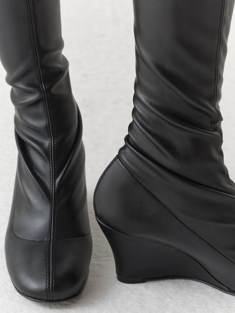 Black leather knee-high wedge boots for women - Gimaguas Black leather knee-high wedge boots for women - Gimaguas
