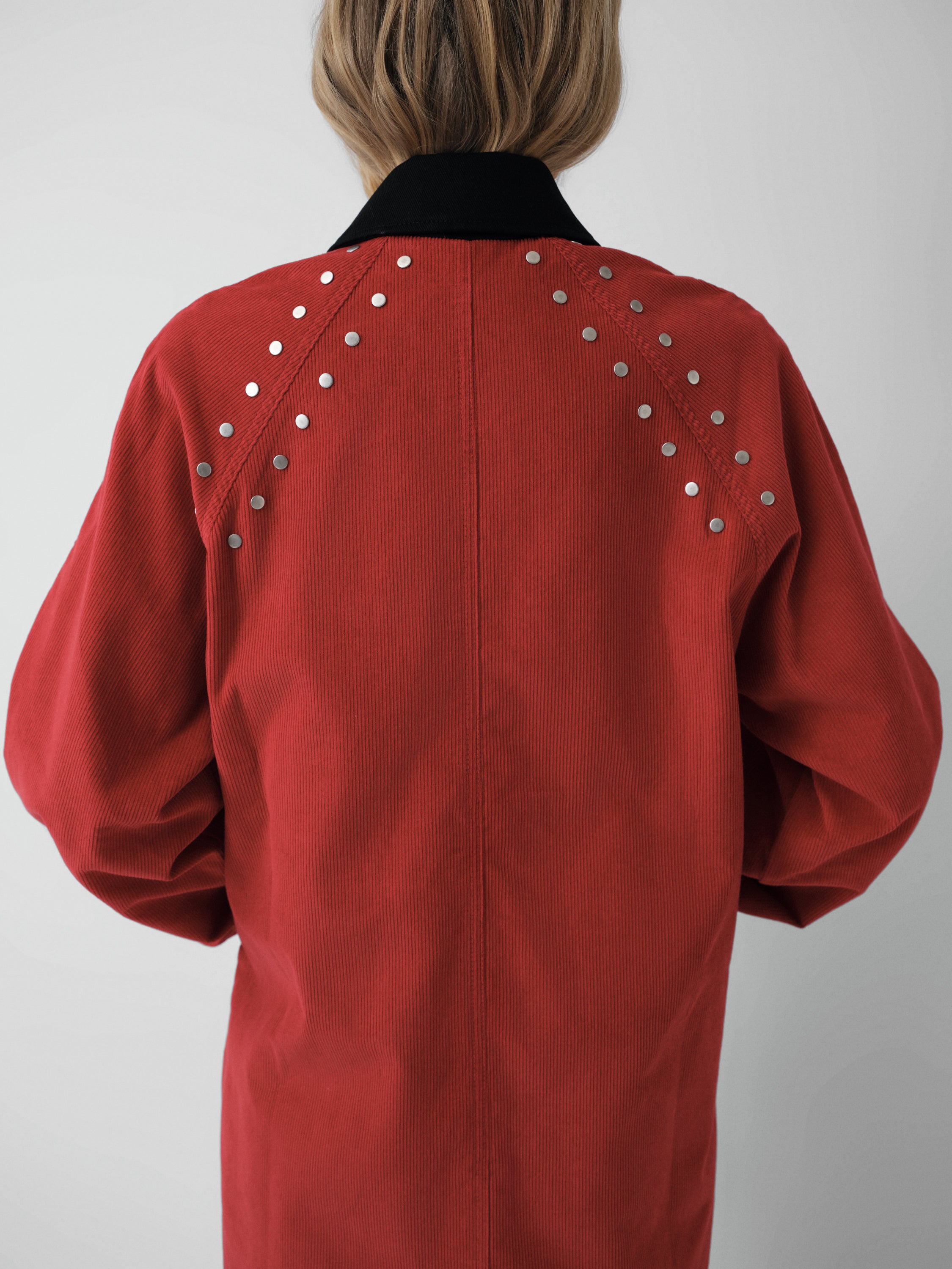 Red corduroy long coat unisex with silver studs – Gimaguas