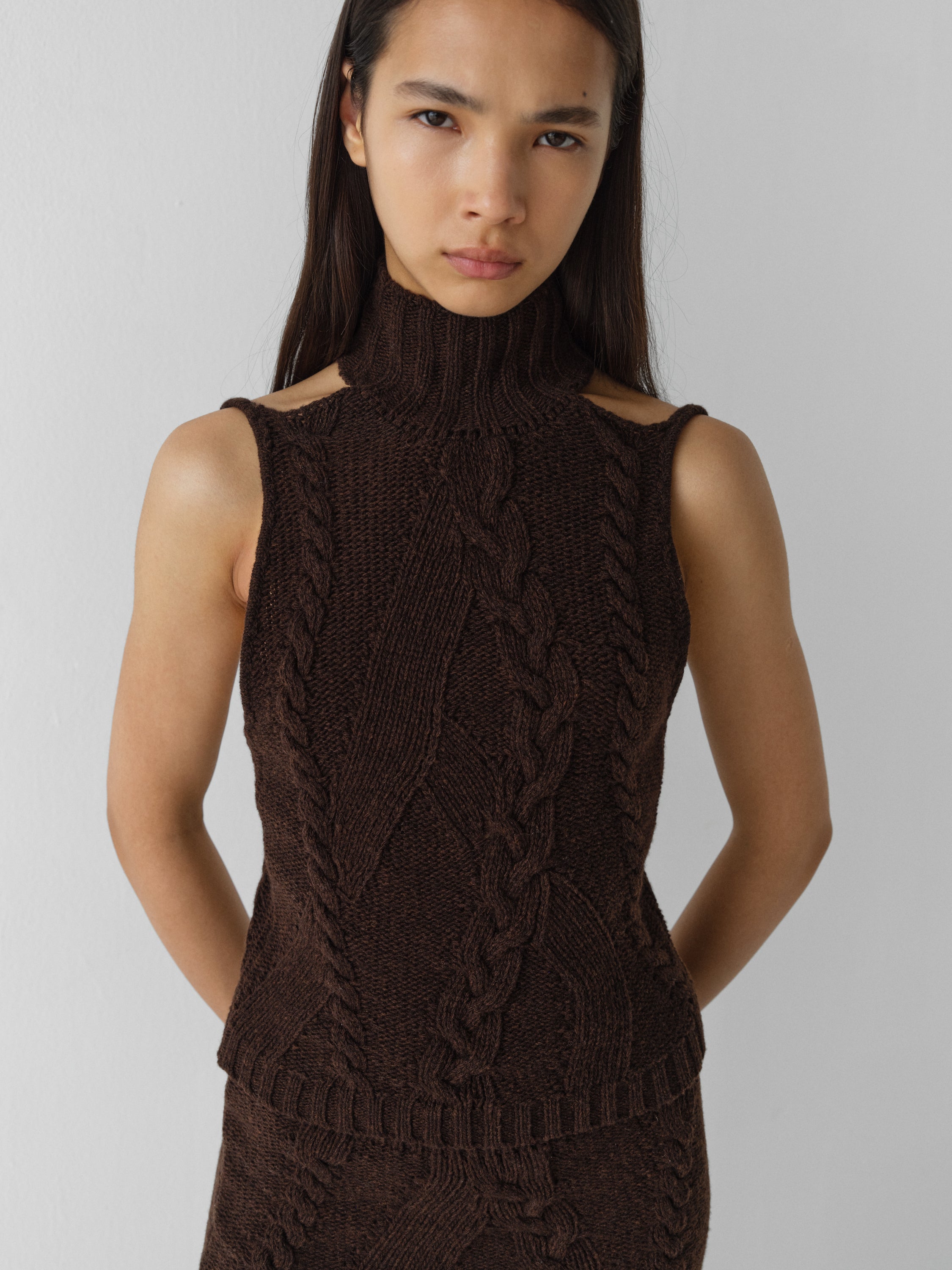 Gimaguas ギマガス　ワンショルダートップス Gimaguas Costa One Shoulder Top - Navy | Garmentory