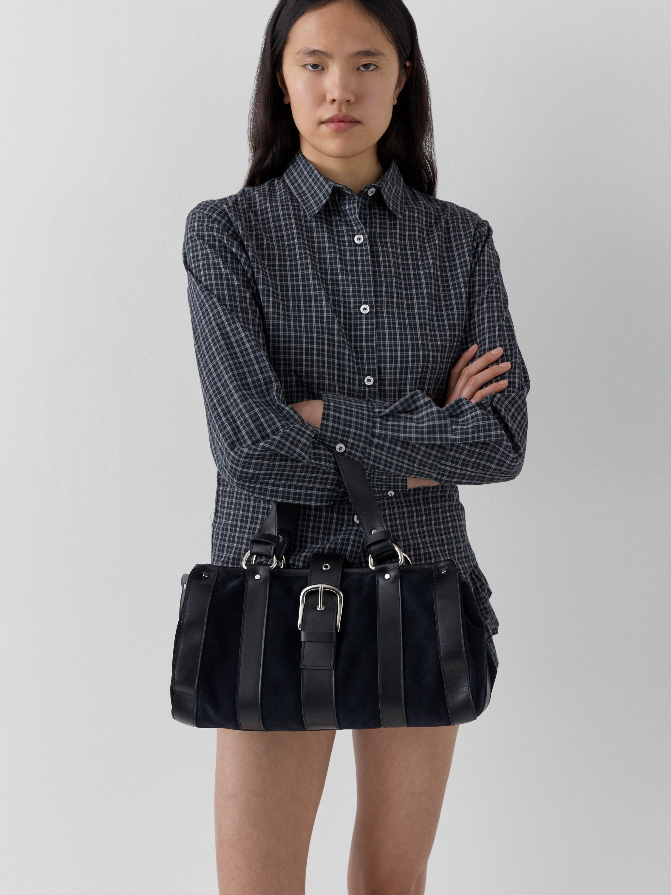 Black and Grey Checkered Shirt with Long Sleeves for Women – Gimaguas