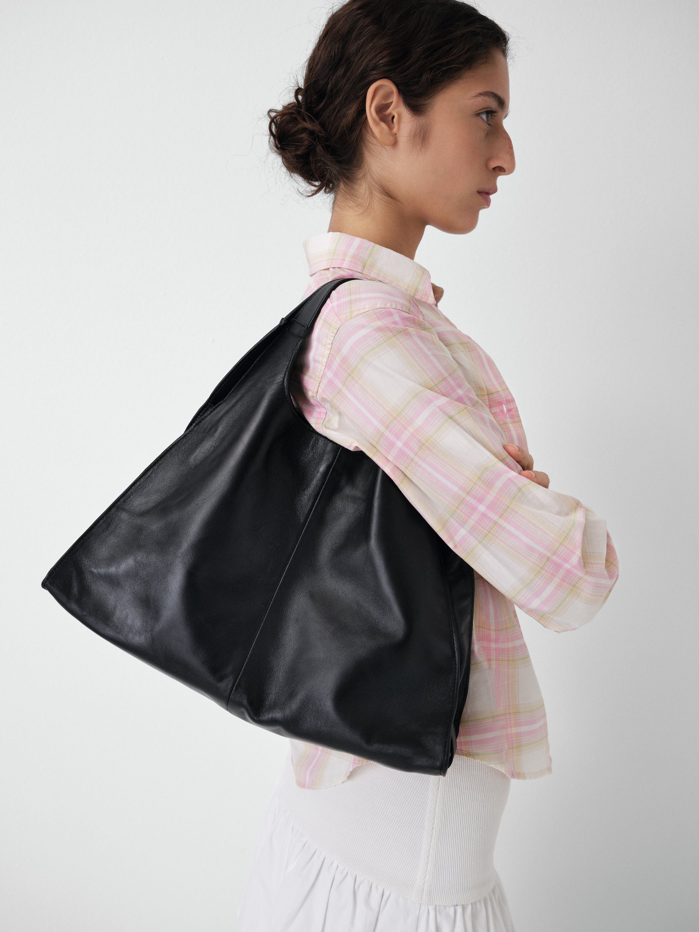 Women's black nappa structured shoulder bag – Gimaguas