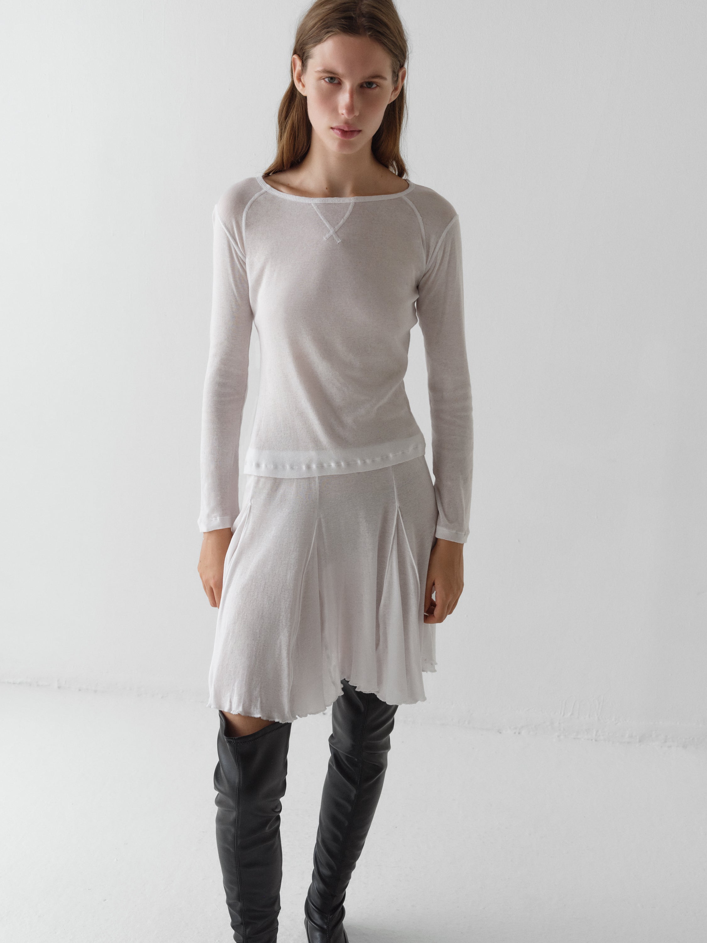 White semi-sheer midi skirt for women with pointed hem – Gimaguas