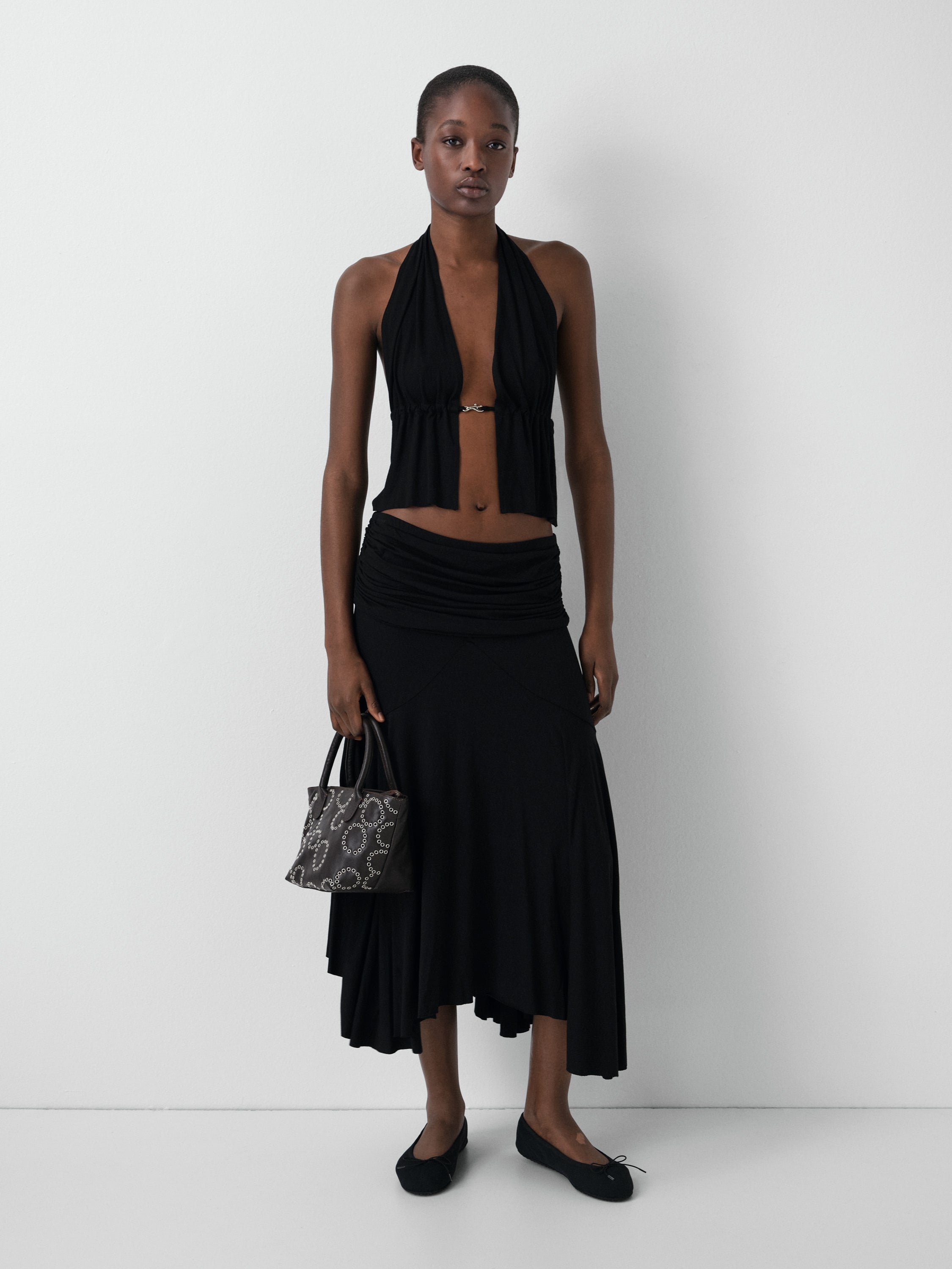 Black halter top for women with silver buckle – Gimaguas