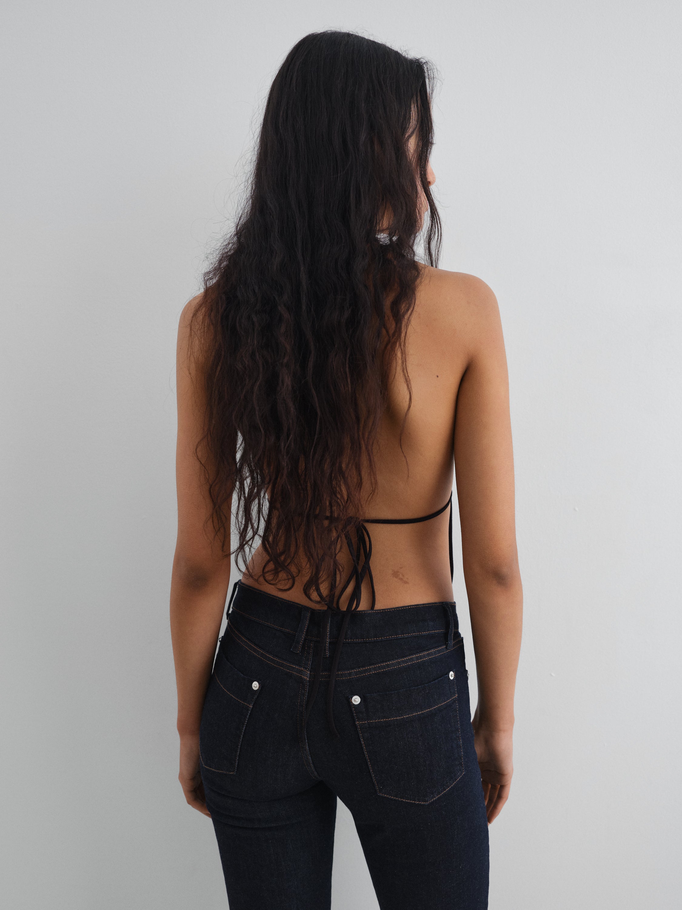 Black halter top for women with silver buckle – Gimaguas