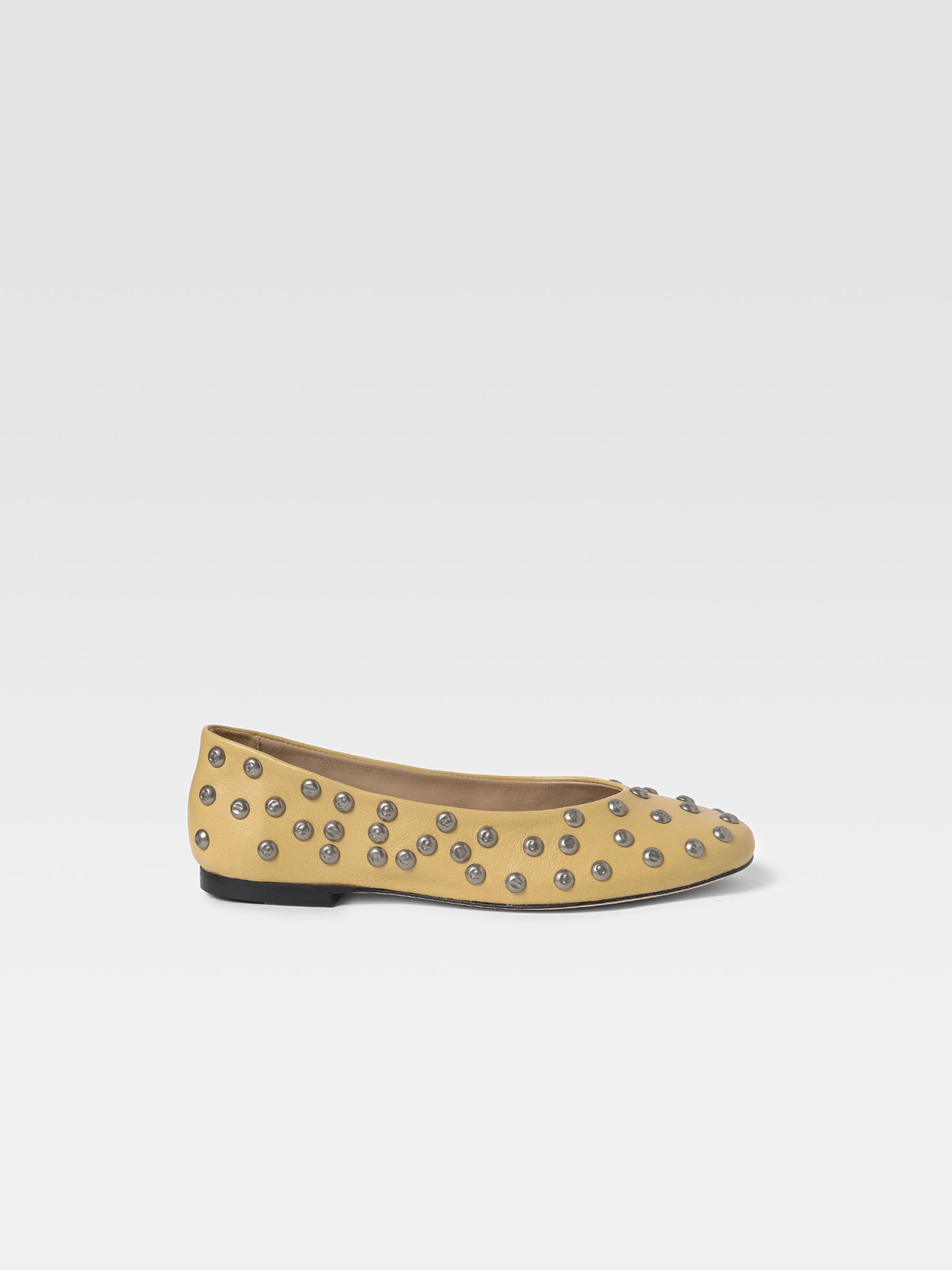 gimaguas Bailarina Studs ベージュ 36 Bailarina Shoes Butter Studs - Leather Footwear - Gimaguas