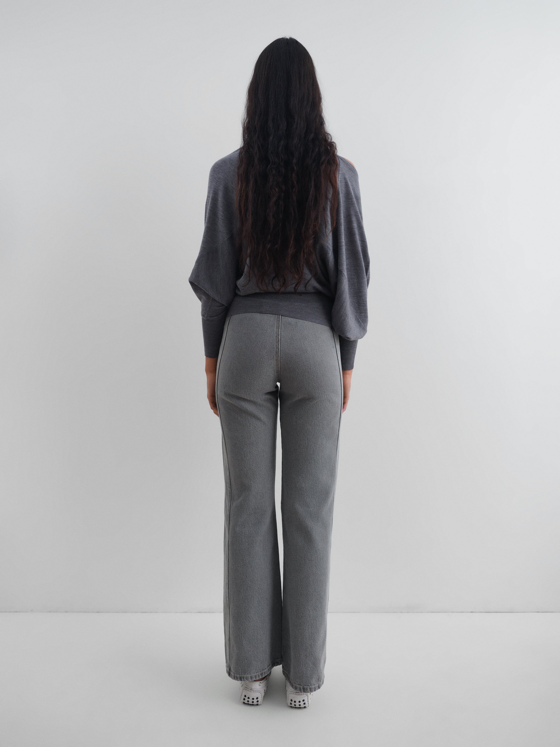 Grey straight-leg denim trousers with belt accent - Gimaguas
