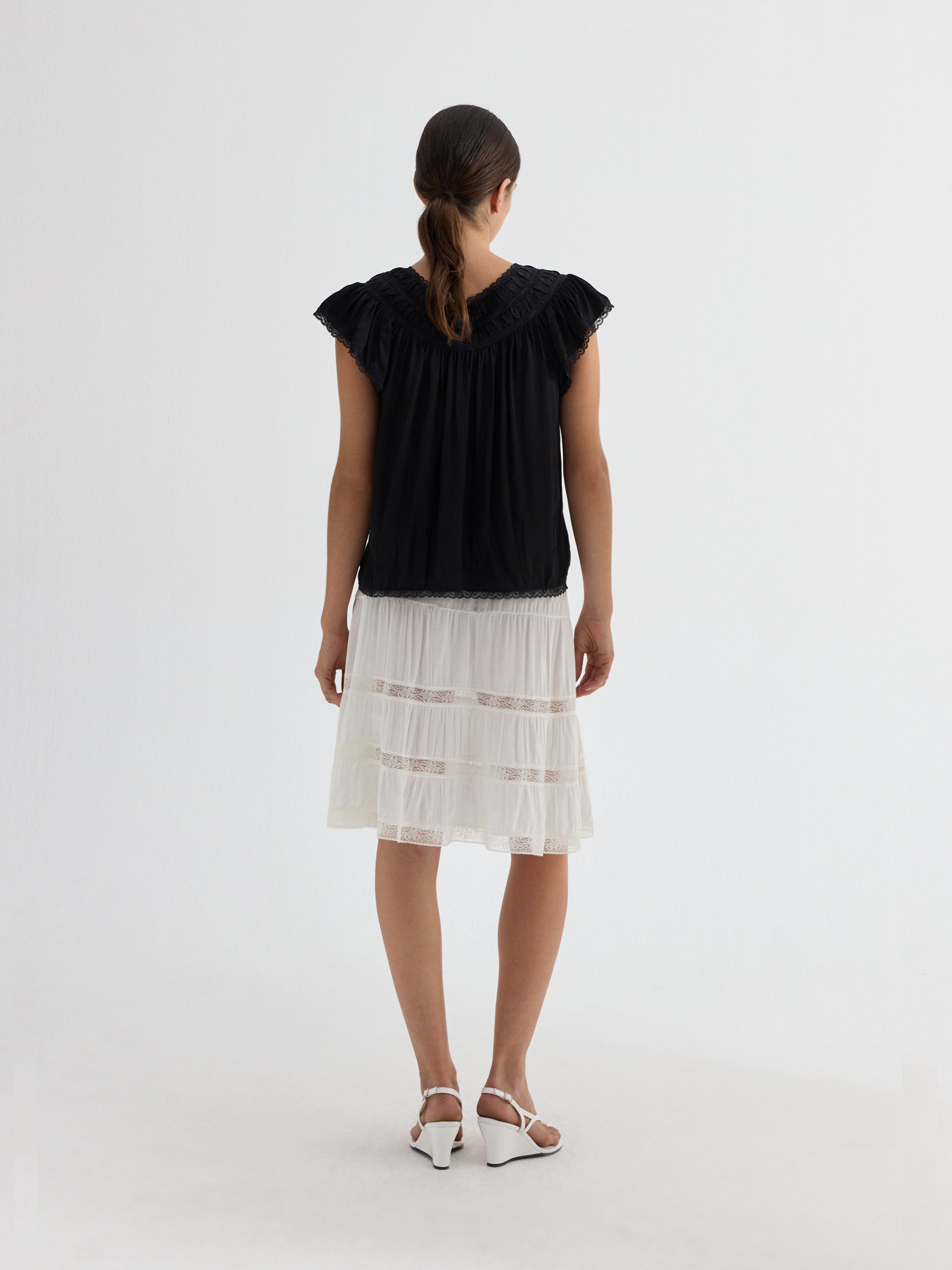 Women's Black Viscose Top Lace Trim Short Sleeve | Gimaguas