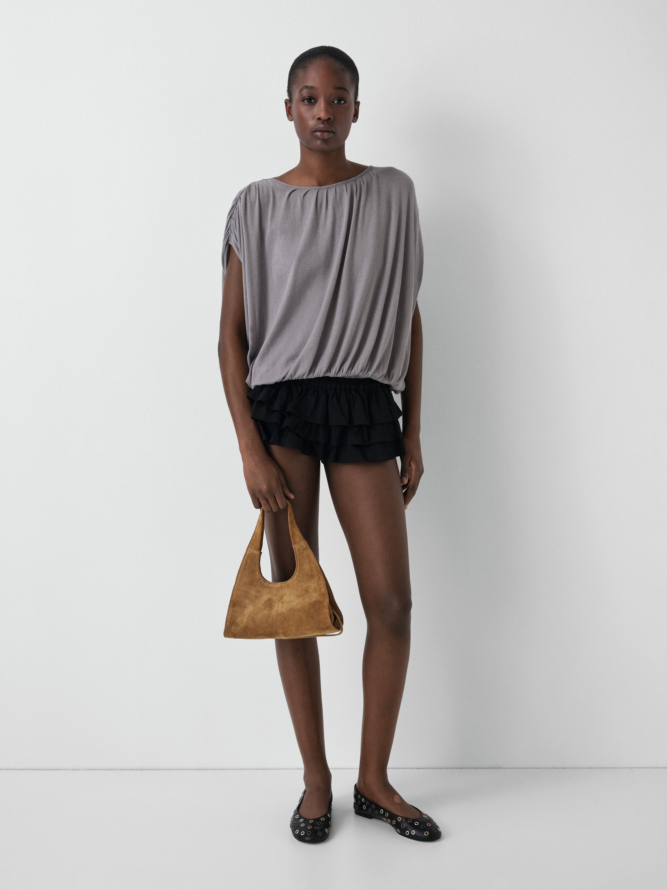 Women's Grey Ruffled Cotton Top. Gimaguas