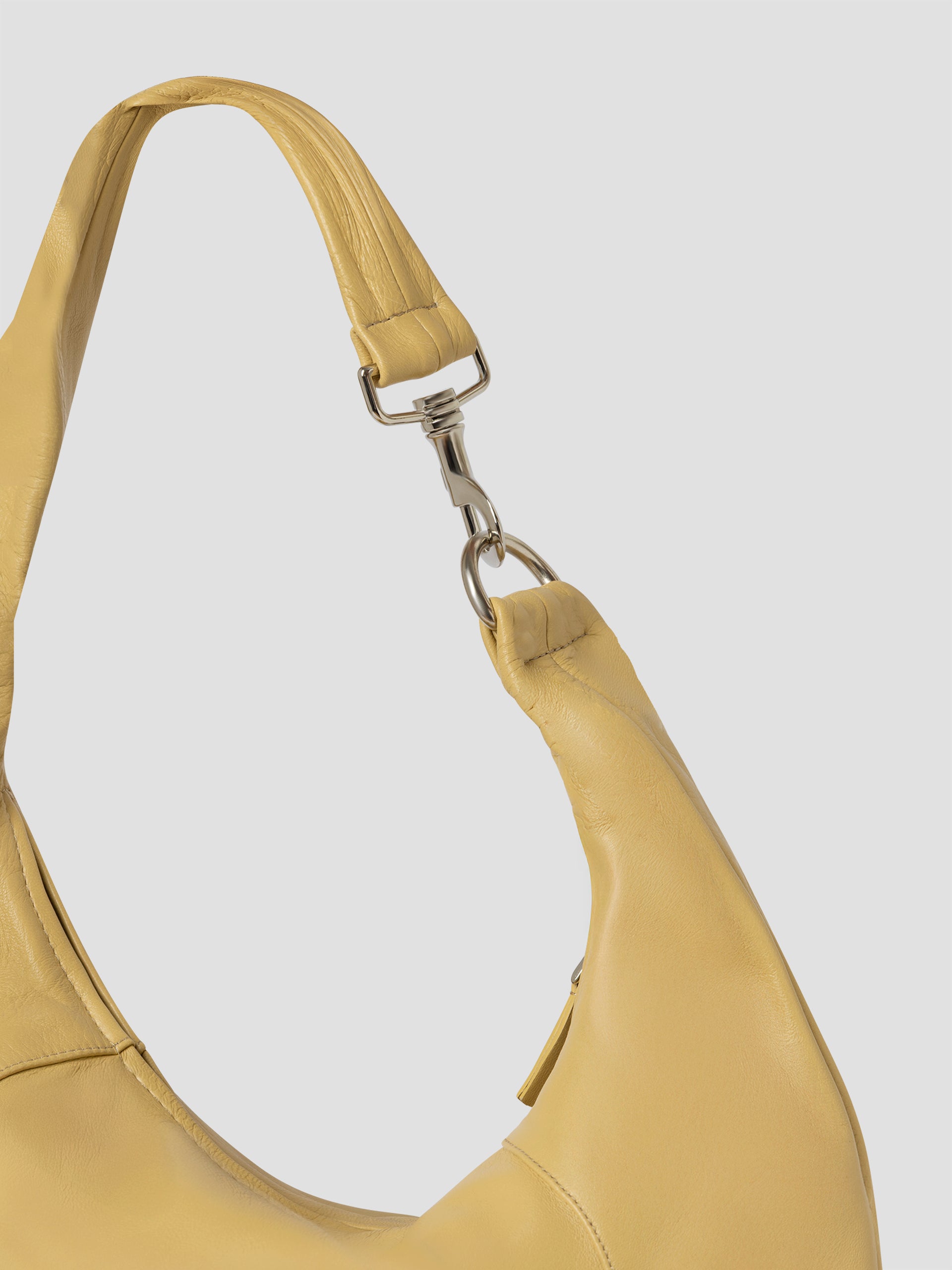 gimaguas Franca Bag バターイエロー Butter patent leather shoulder bag for women with silver