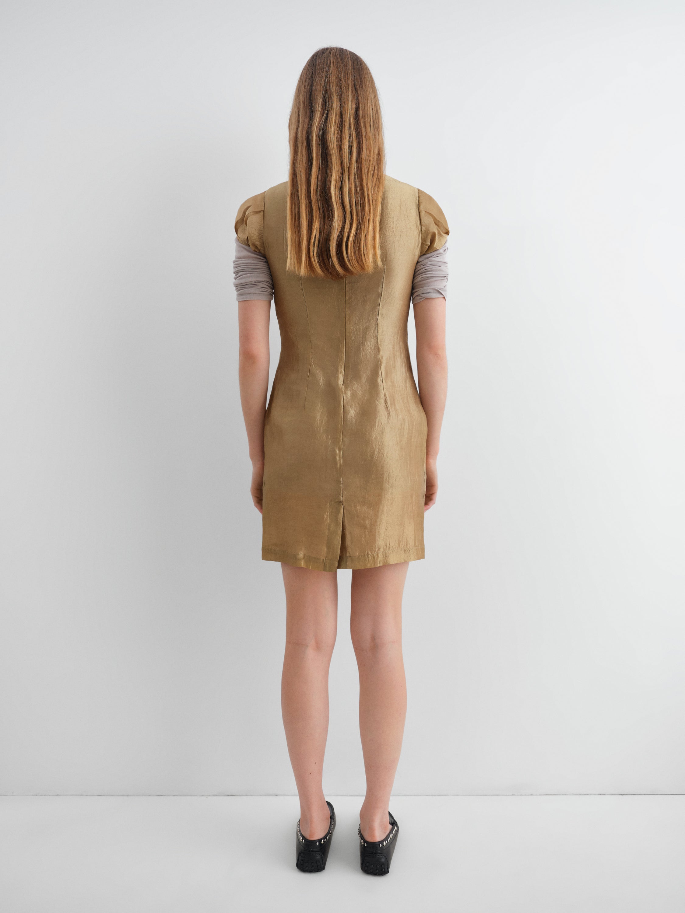 Gold crinkled mini dress for women with puff sleeves – Gimaguas