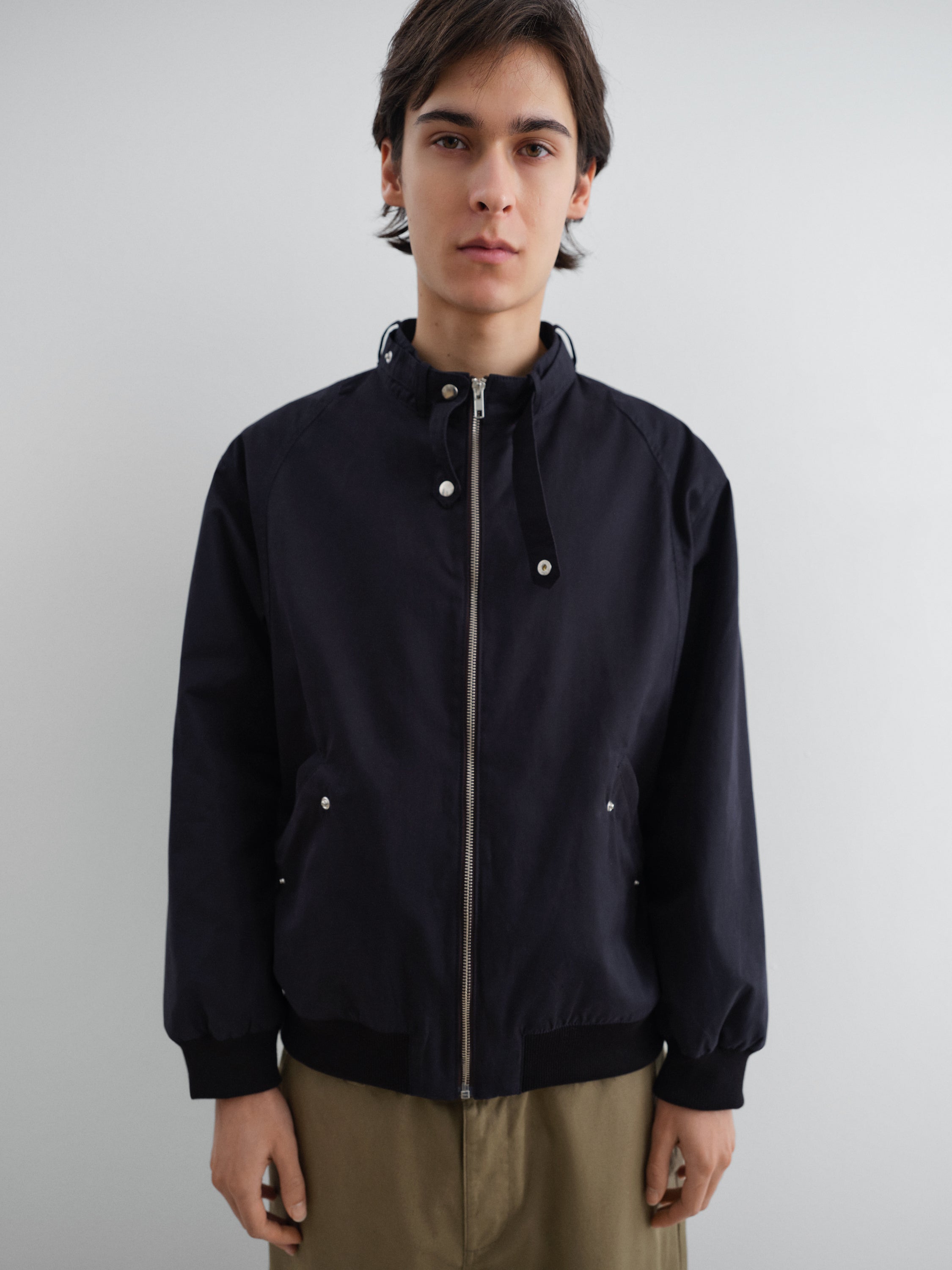 Unisex navy zip-up jacket with high collar – Gimaguas