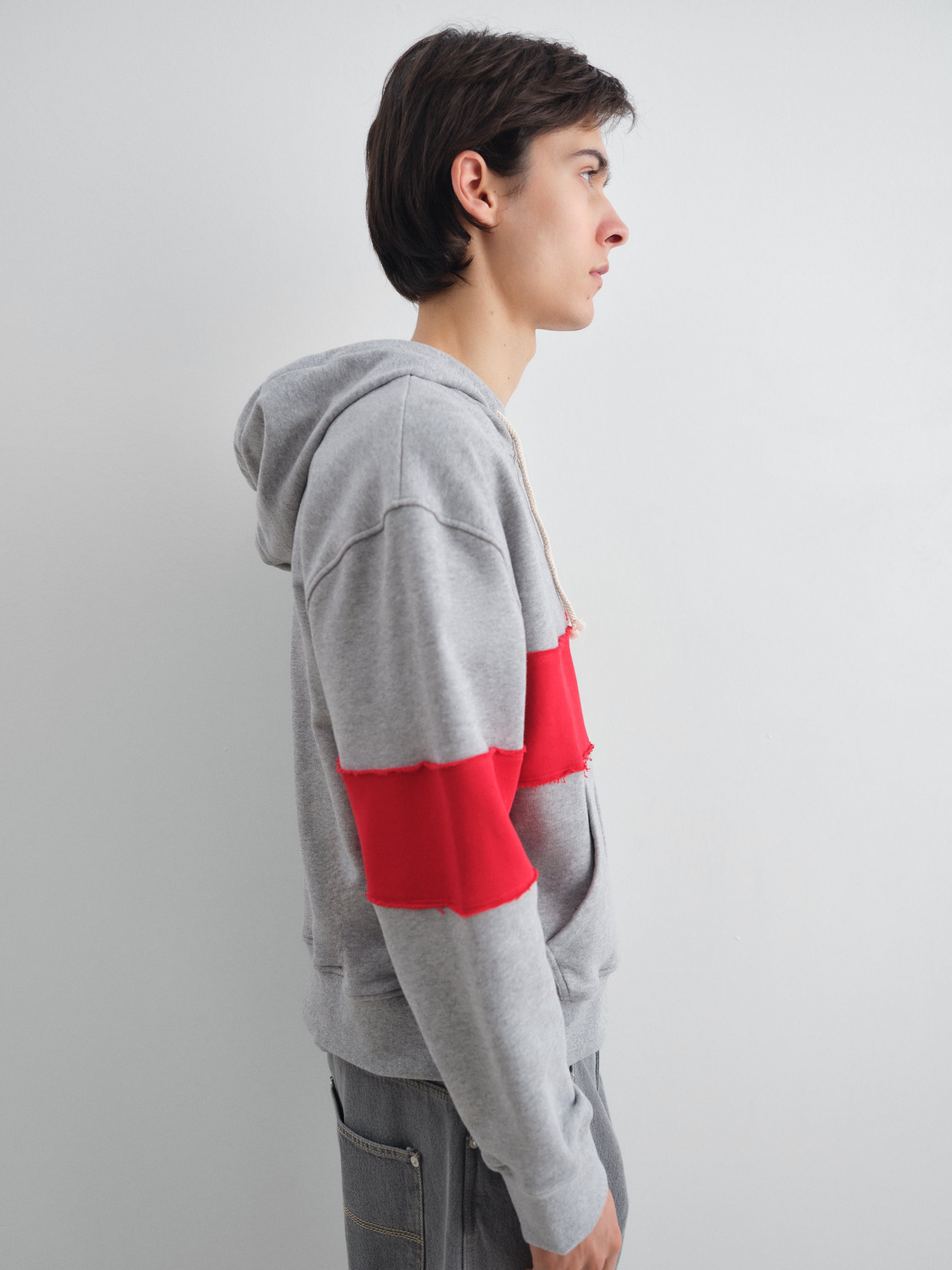 Unisex grey zip-up hoodie with red contrast band – Gimaguas