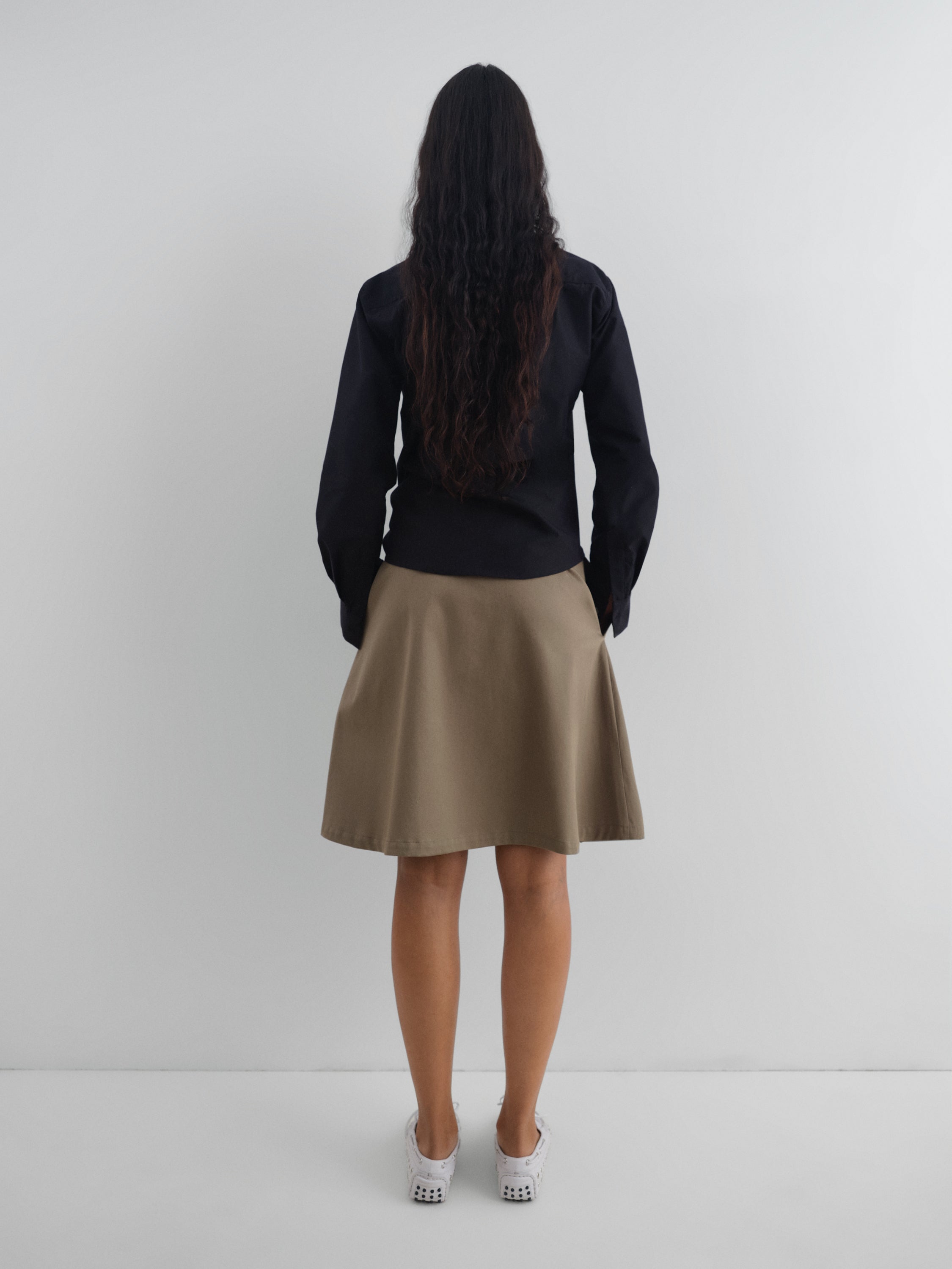 Black poplin shirt for women with silver studs – Gimaguas