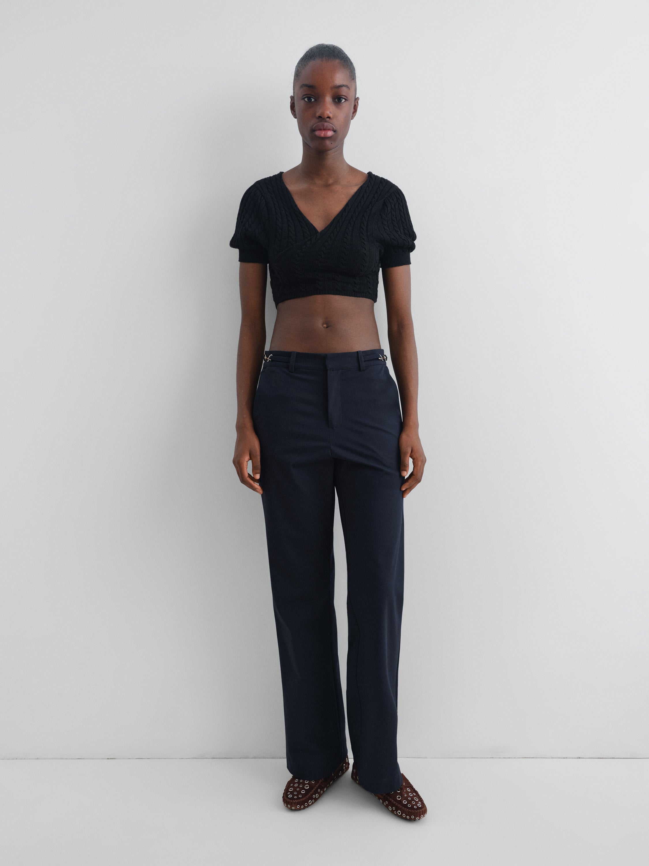 Women's black cable-knit cropped cardigan – Gimaguas