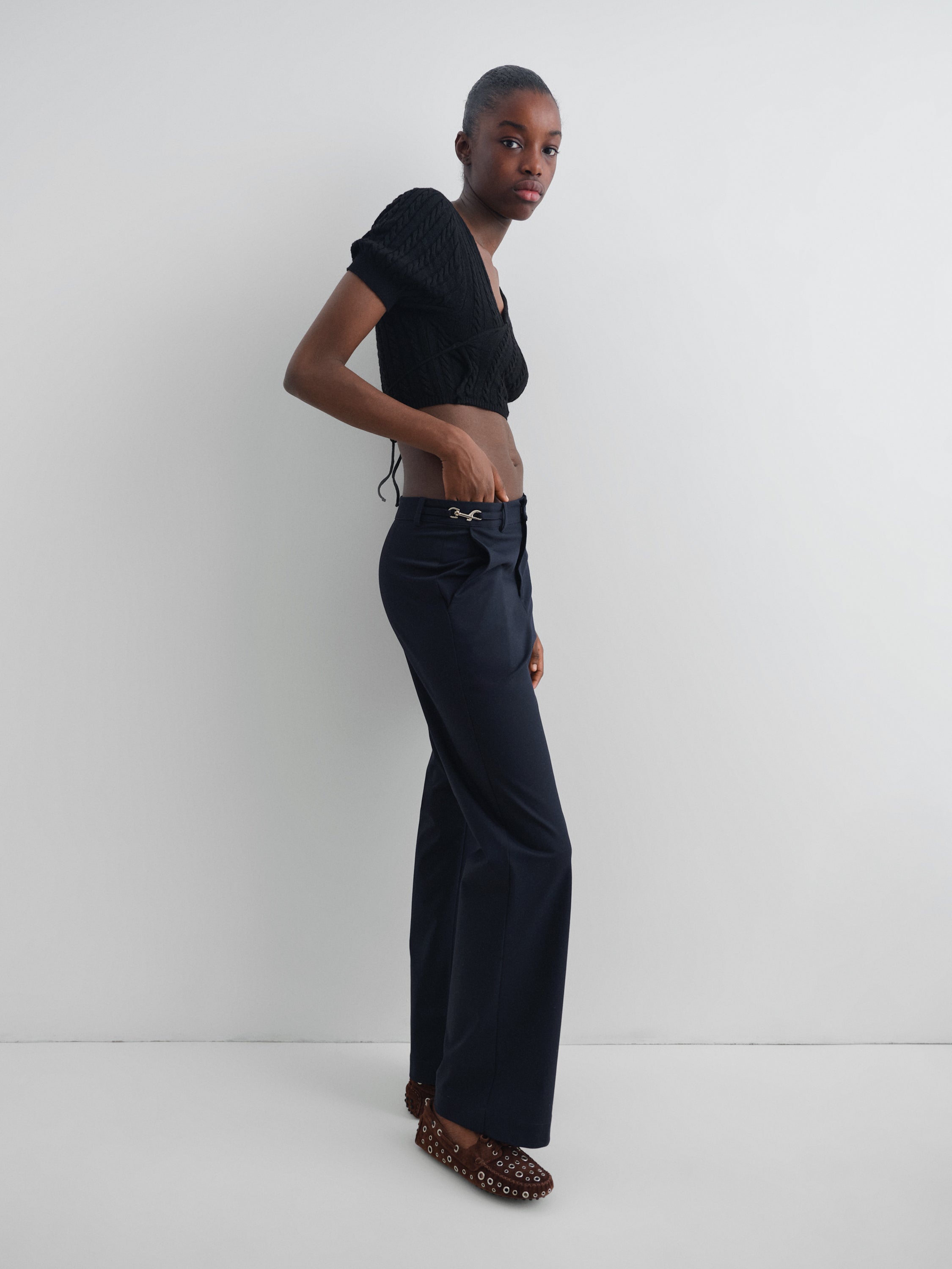 Women's black cable-knit cropped cardigan – Gimaguas