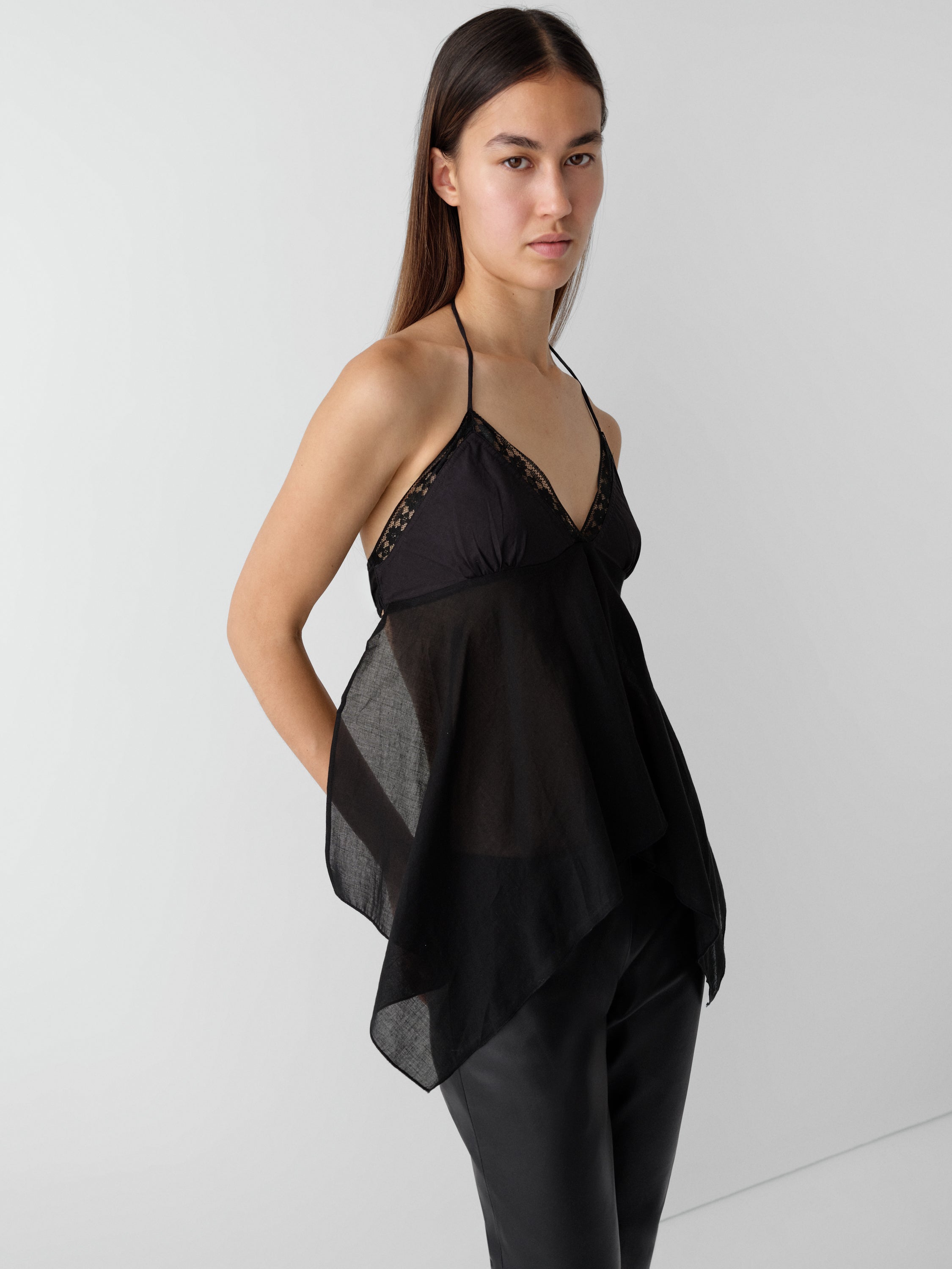 Black Halter Top | Lace-Trimmed V Neckline – Gimaguas