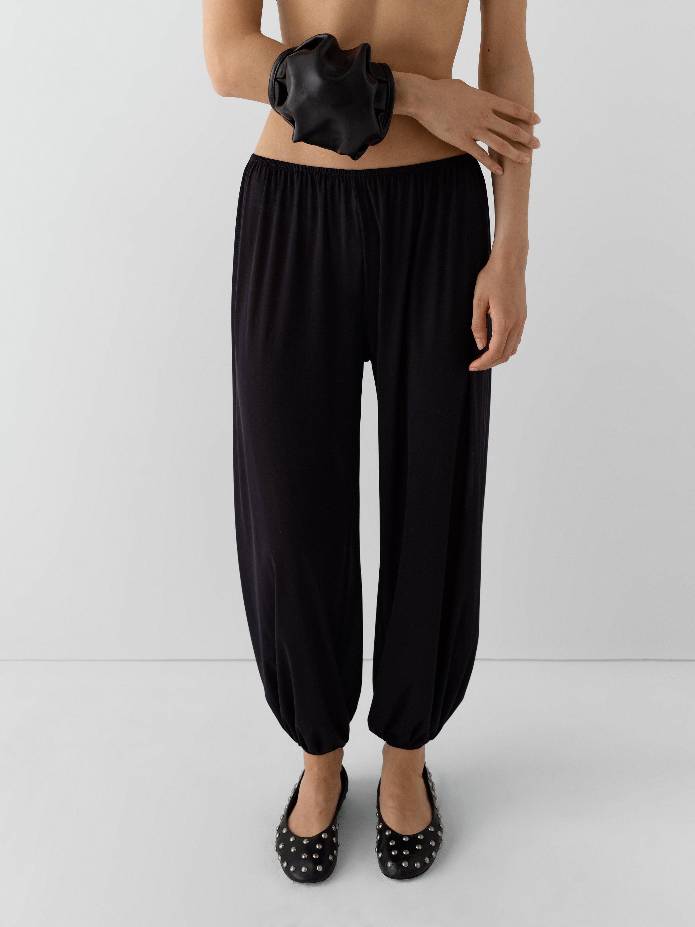 Black Balloon Trousers | Cinched Ankles – Gimaguas